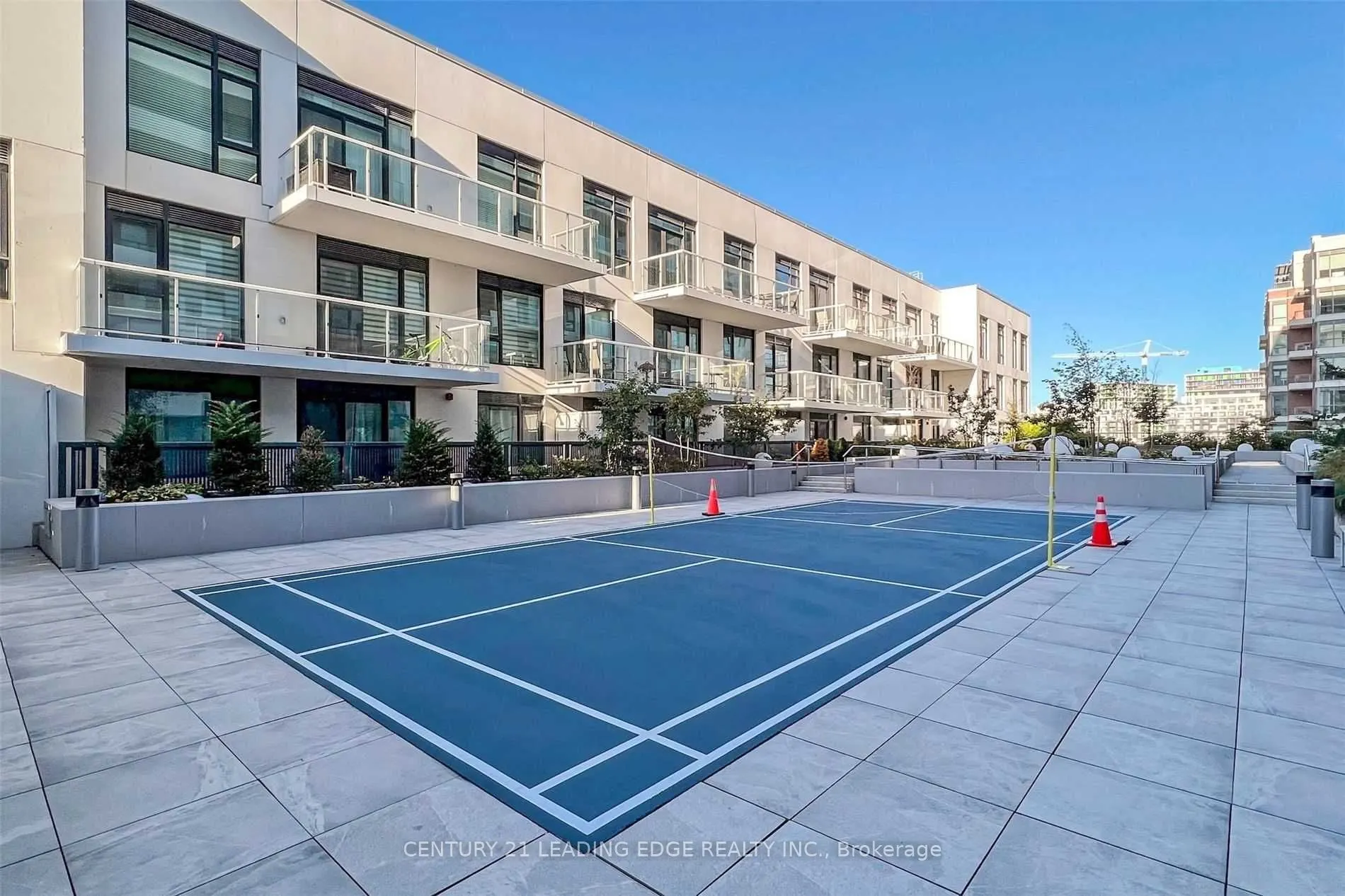 18 ROUGE VALLEY Drive W, #514