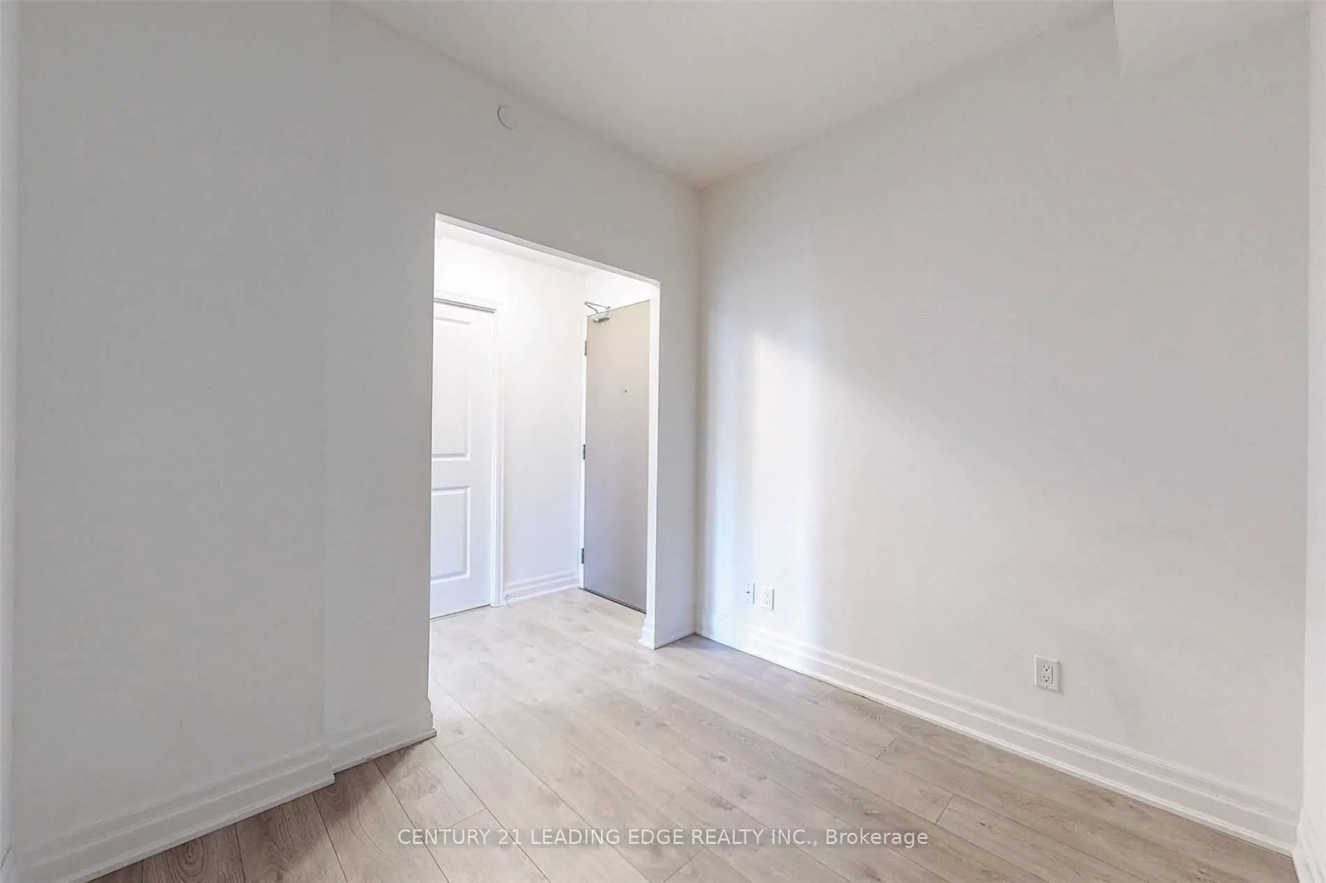 18 ROUGE VALLEY Drive W, #514