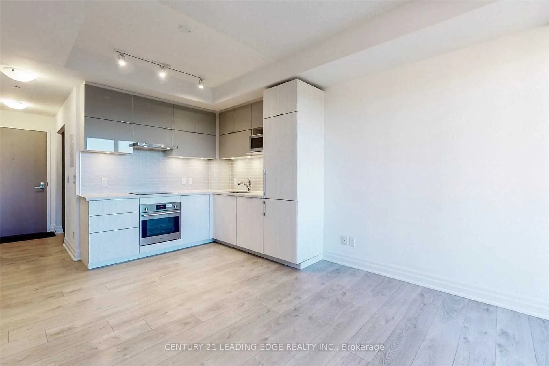 18 ROUGE VALLEY Drive W, #514