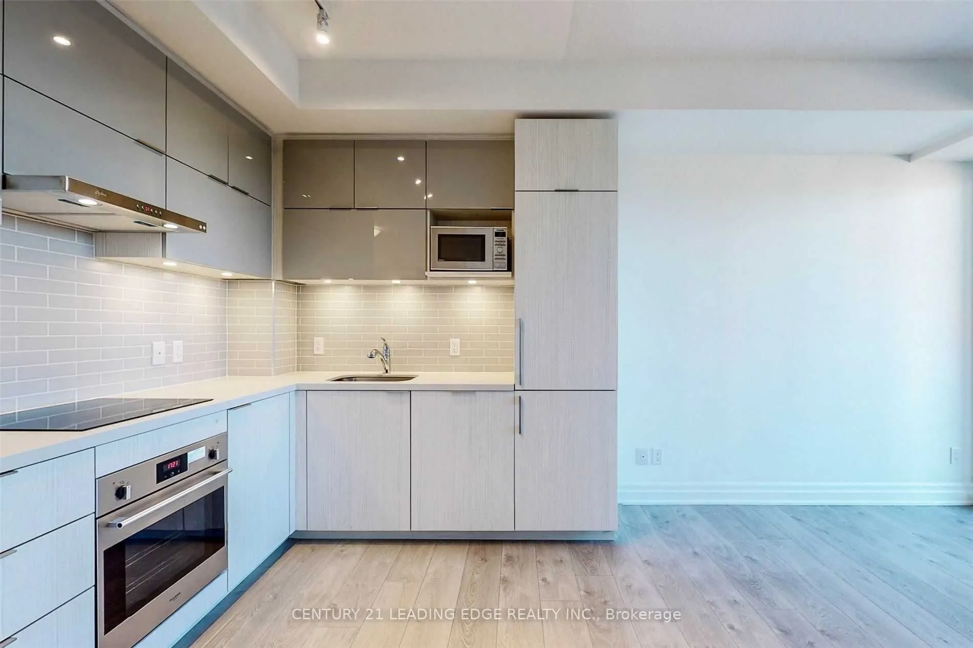 18 ROUGE VALLEY Drive W, #514