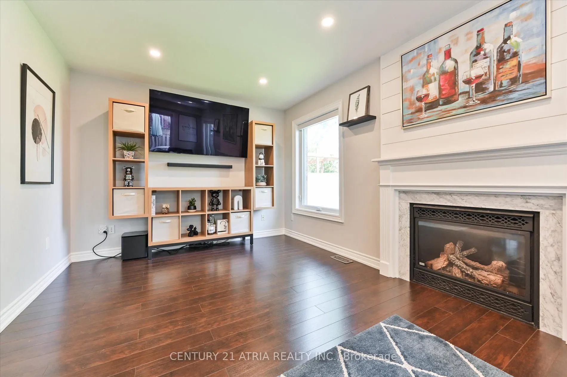85 Burnaby Drive