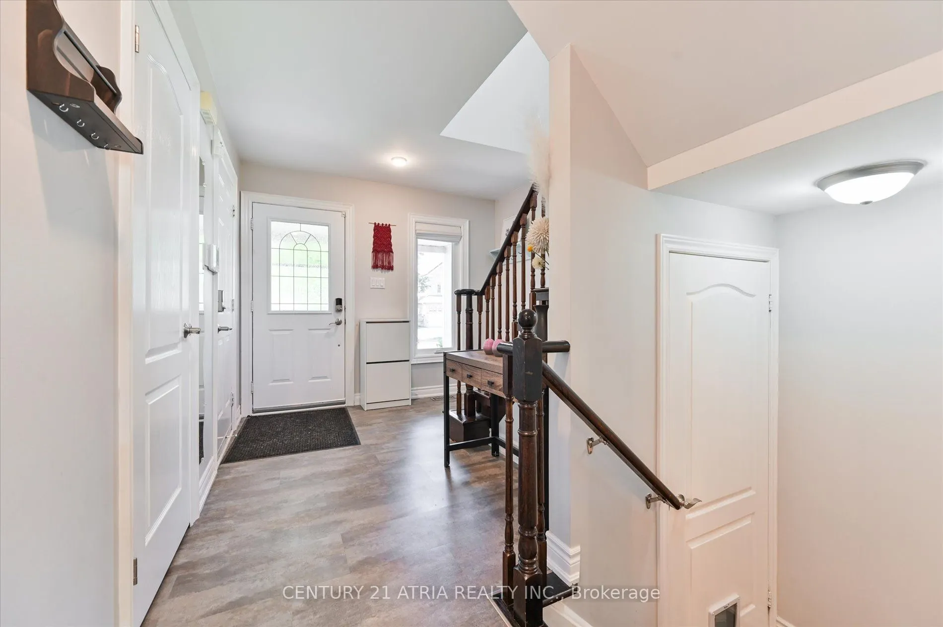 85 Burnaby Drive
