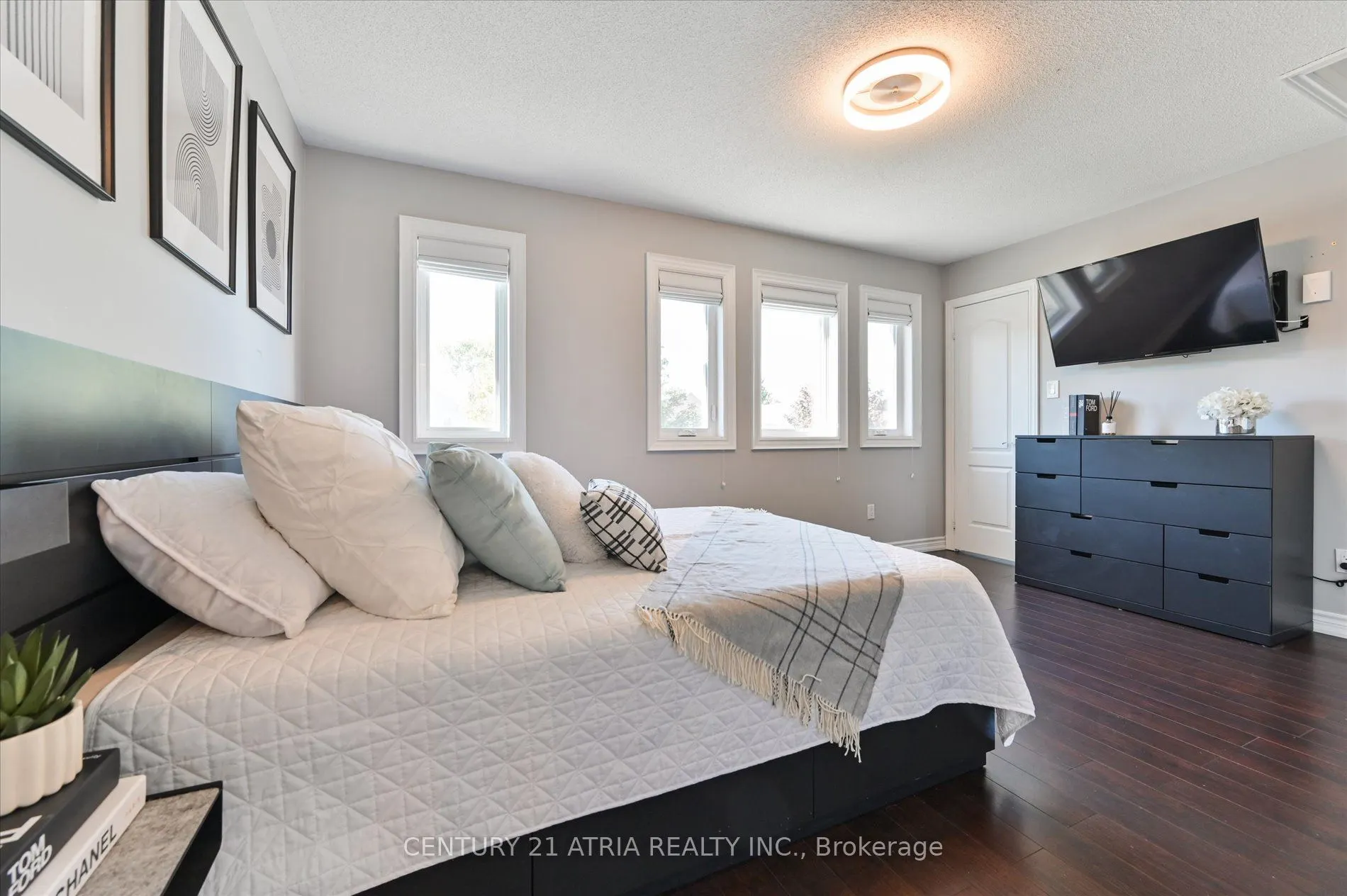 85 Burnaby Drive