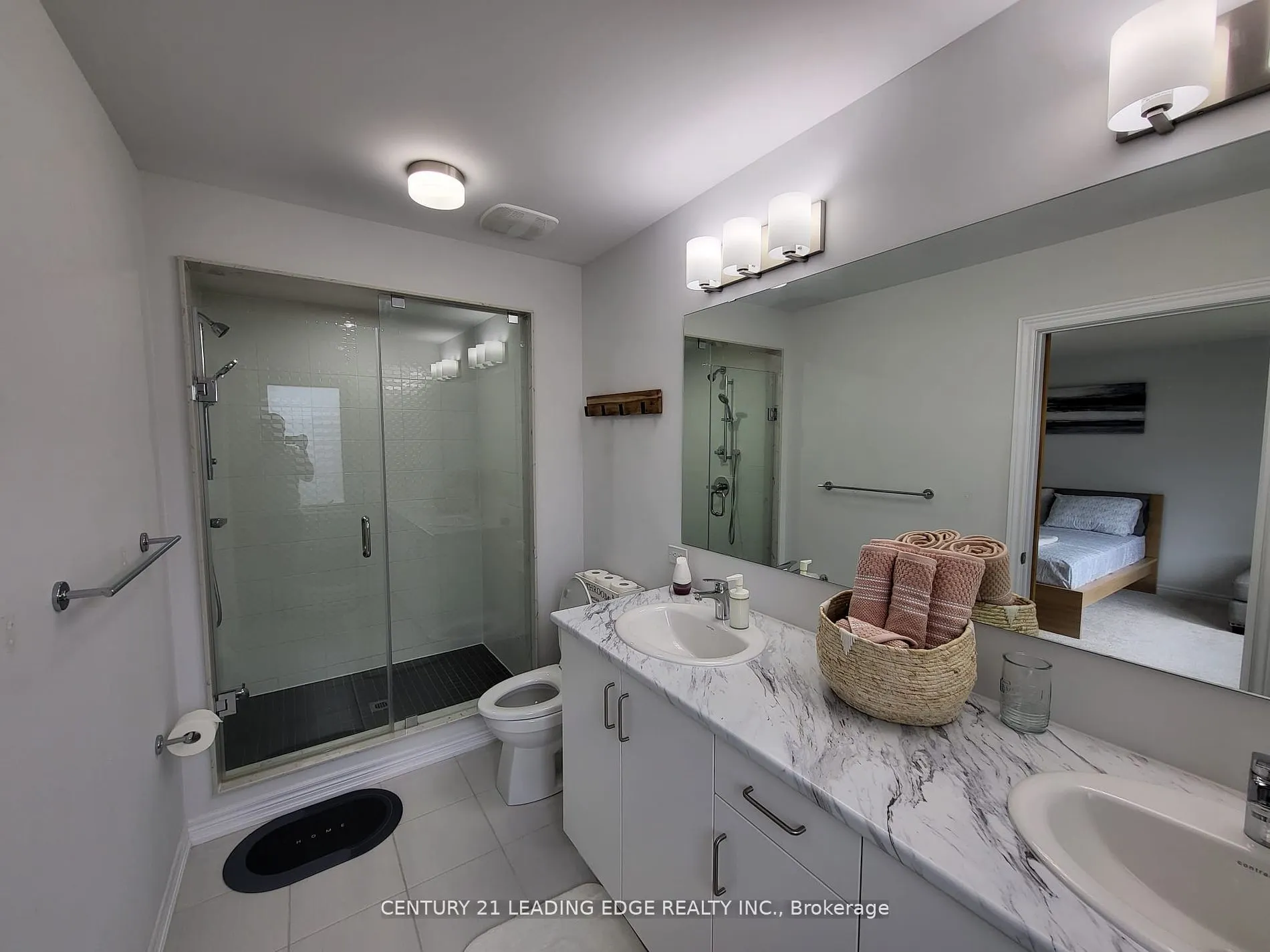 69 SEEDLING Crescent, #UPPER