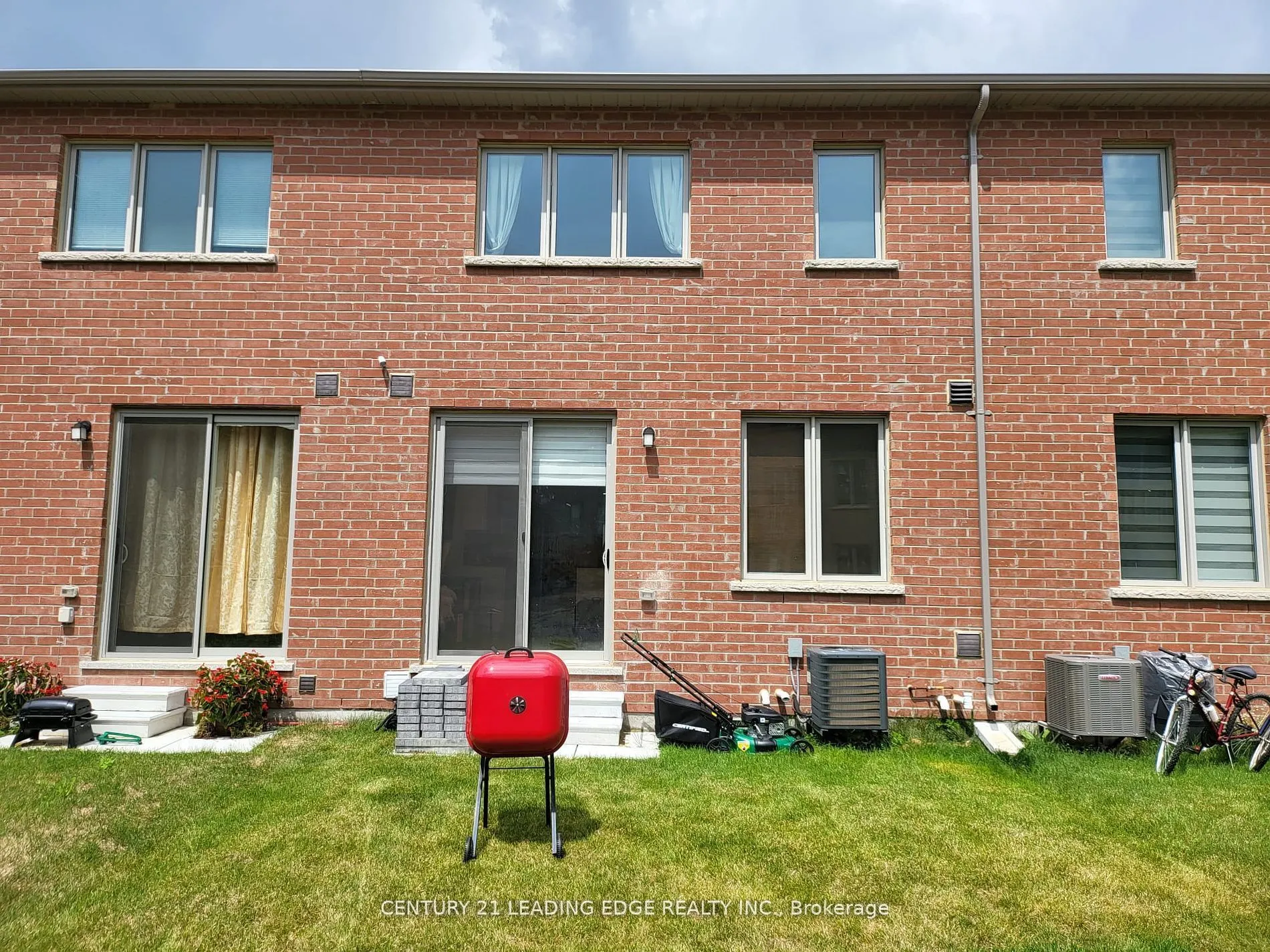 69 SEEDLING Crescent, #UPPER