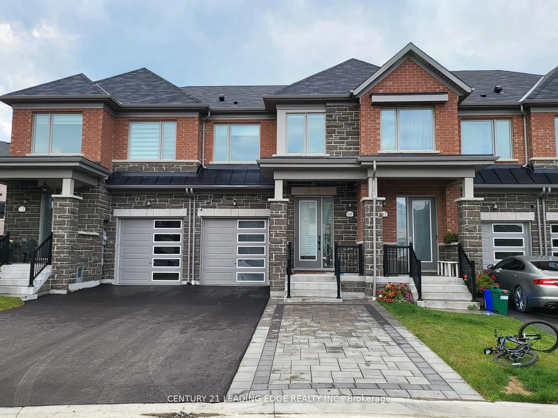 69 SEEDLING Crescent, #UPPER