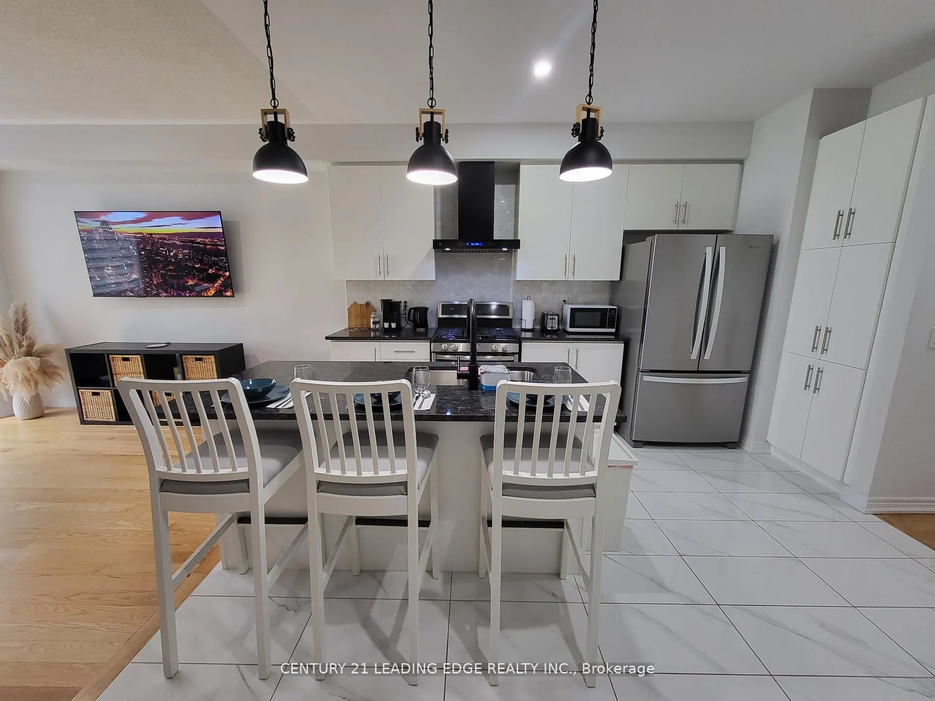 69 SEEDLING Crescent, #UPPER