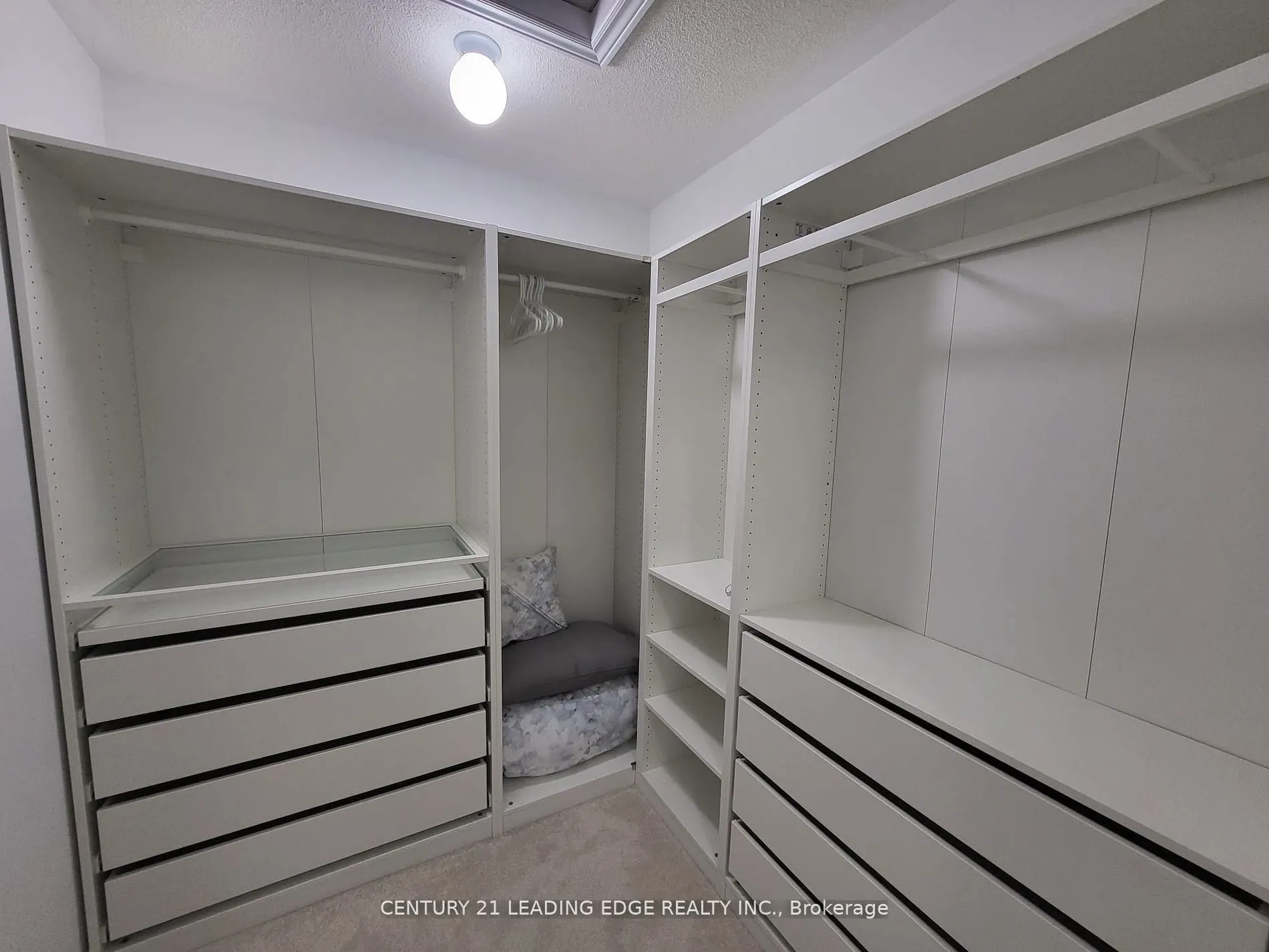 69 SEEDLING Crescent, #UPPER