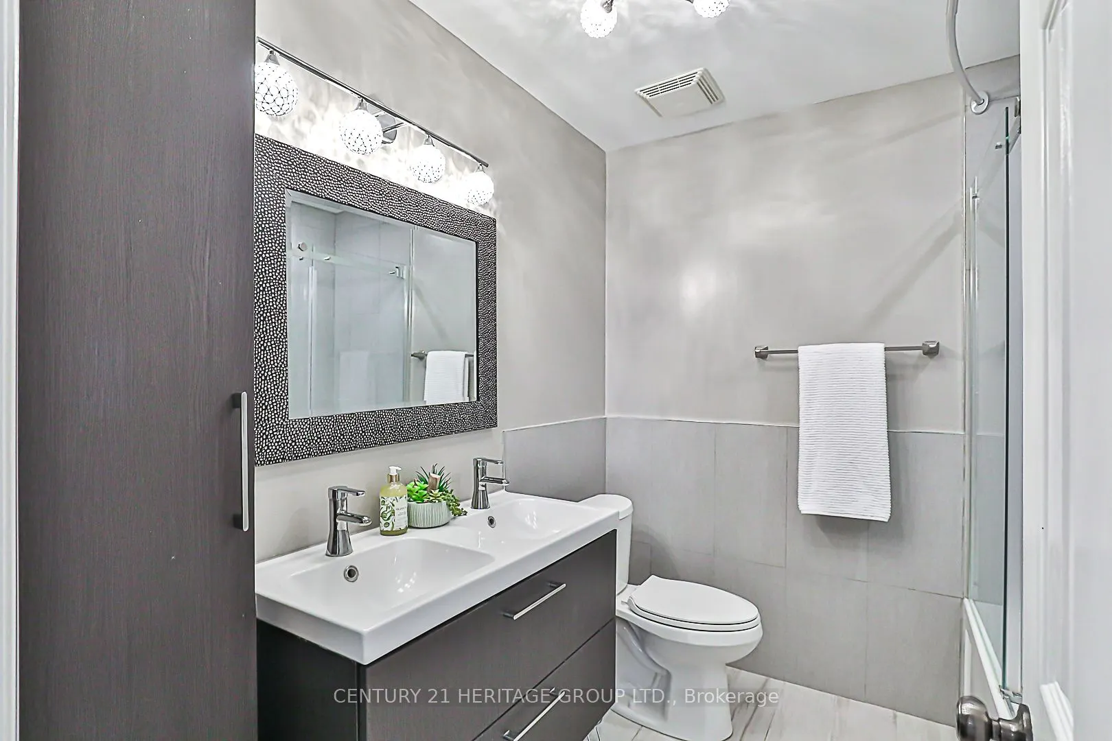 310 Chambers Crescent