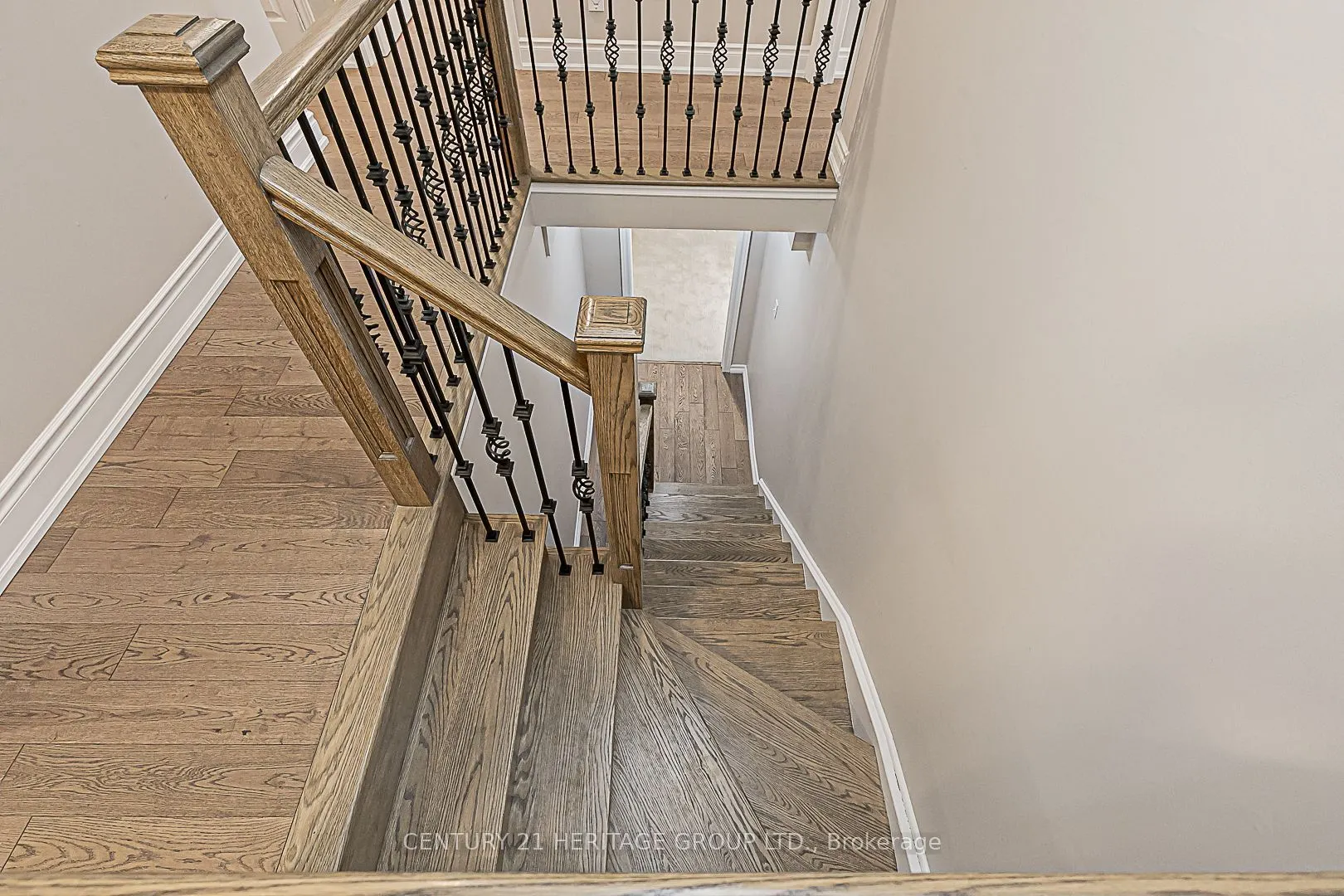 310 Chambers Crescent