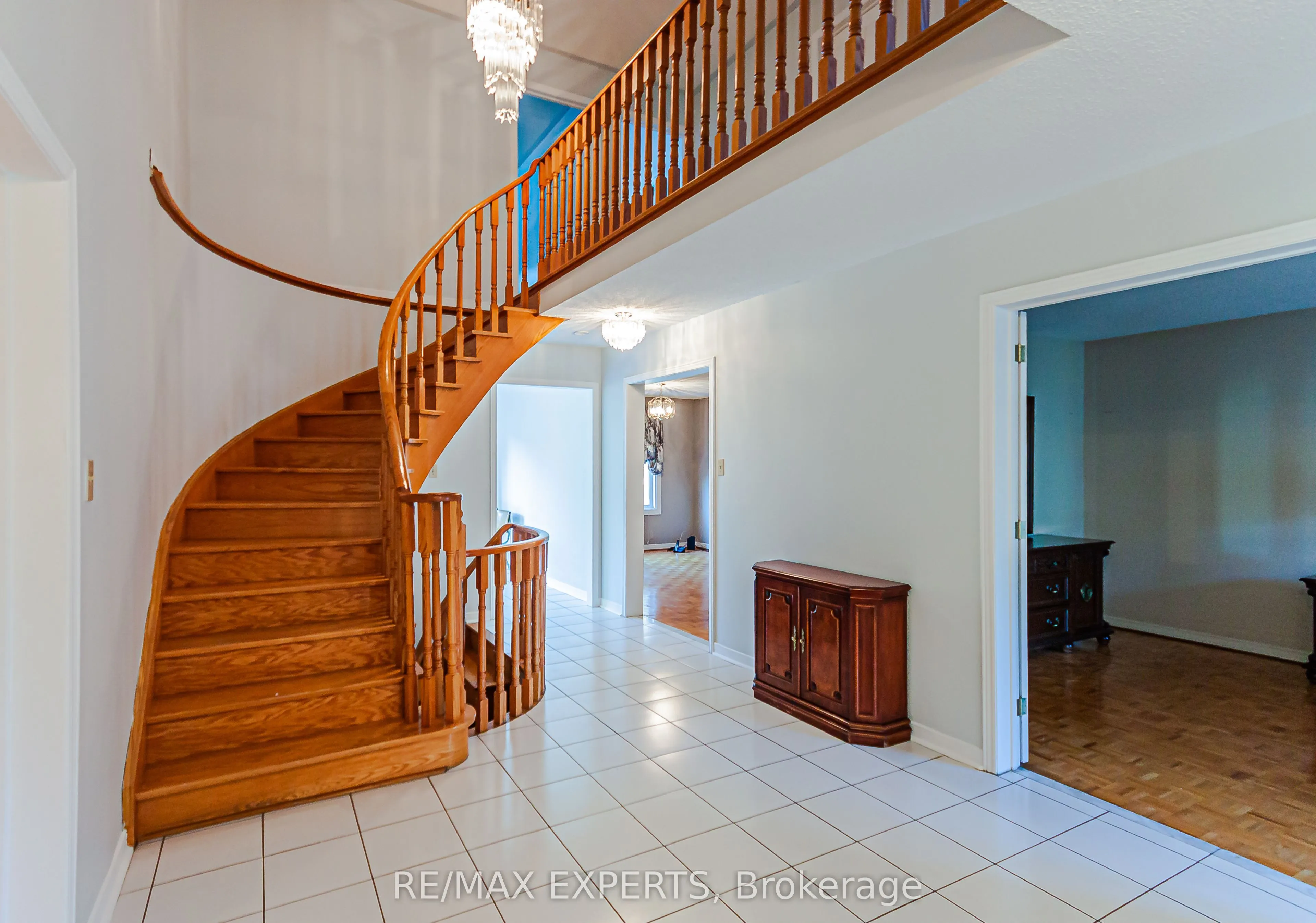 100 Nimbus Place