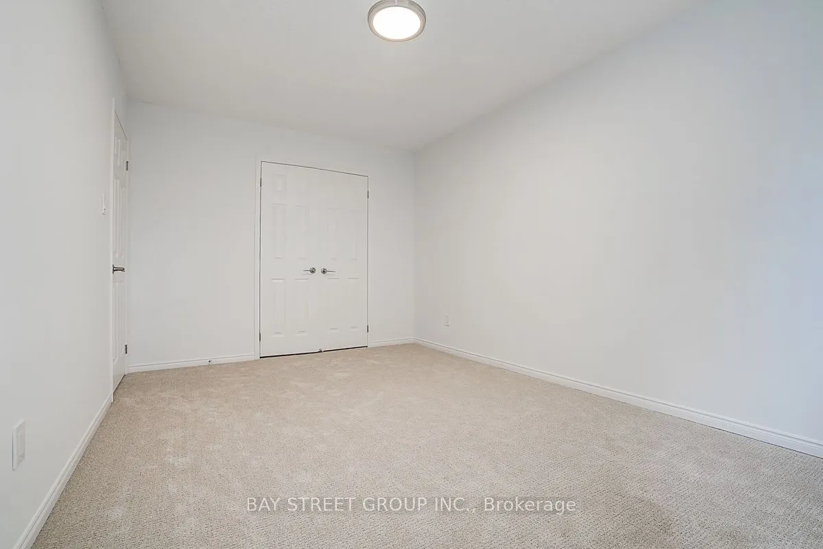 67 Kyla Crescent