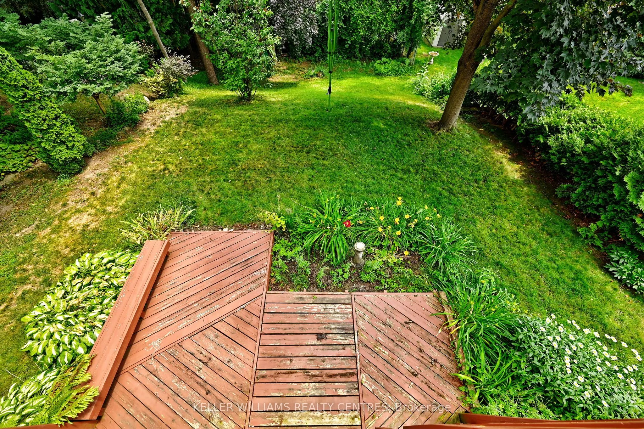 16 Lanewood Drive