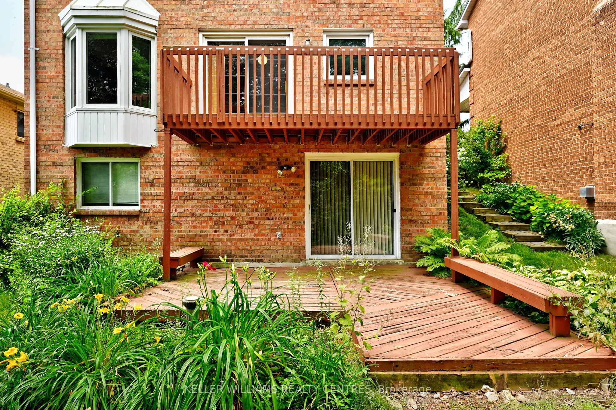 16 Lanewood Drive