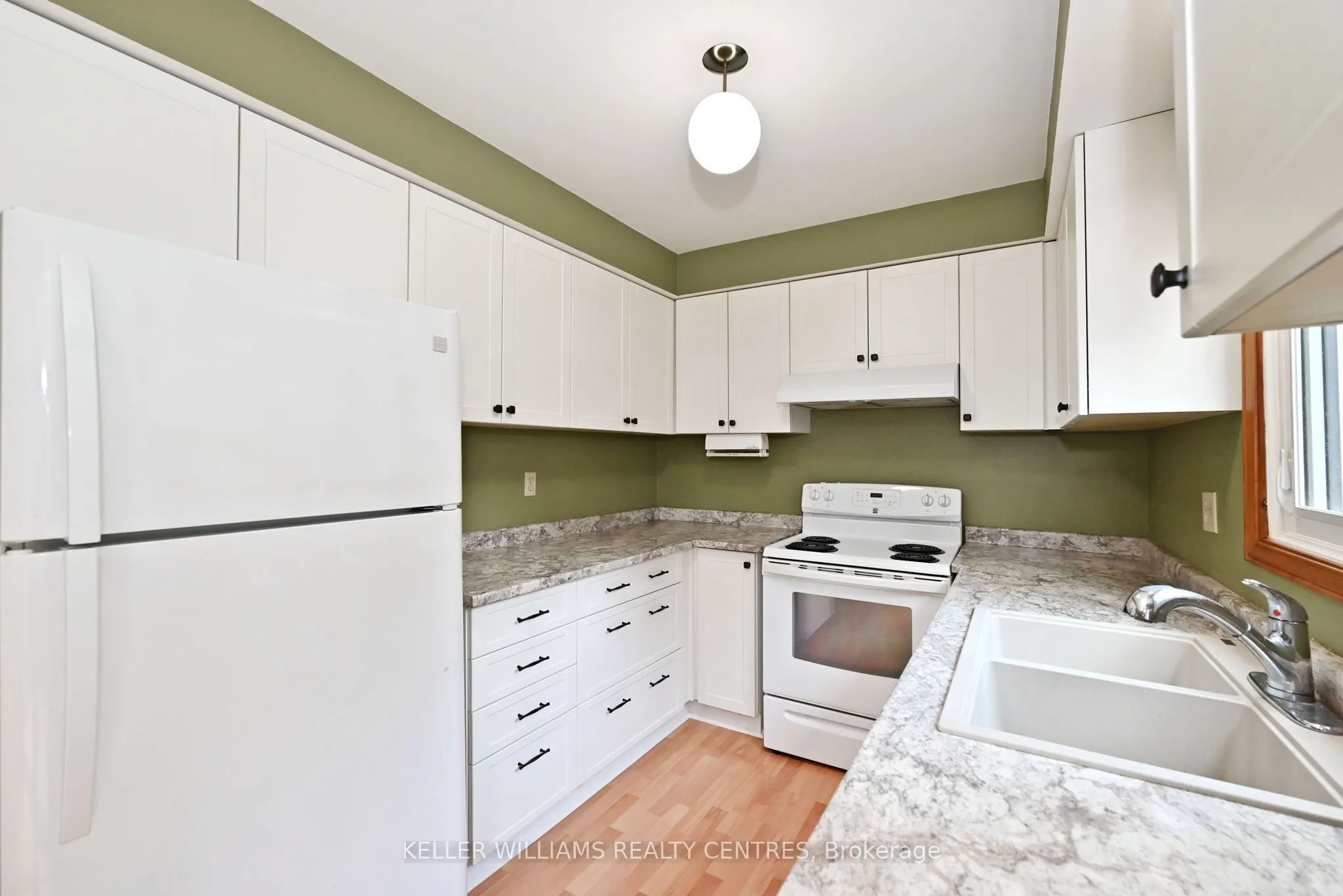 16 Lanewood Drive