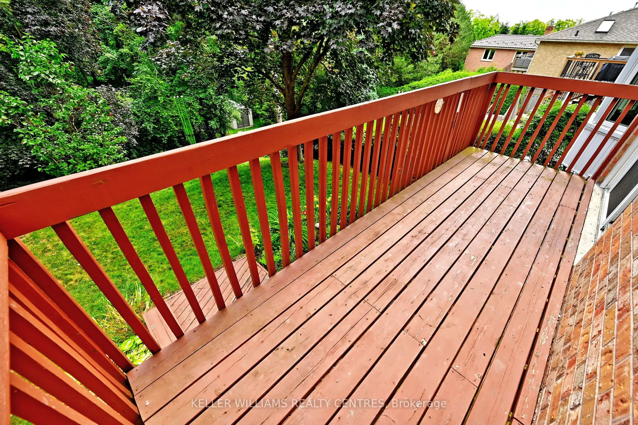 16 Lanewood Drive