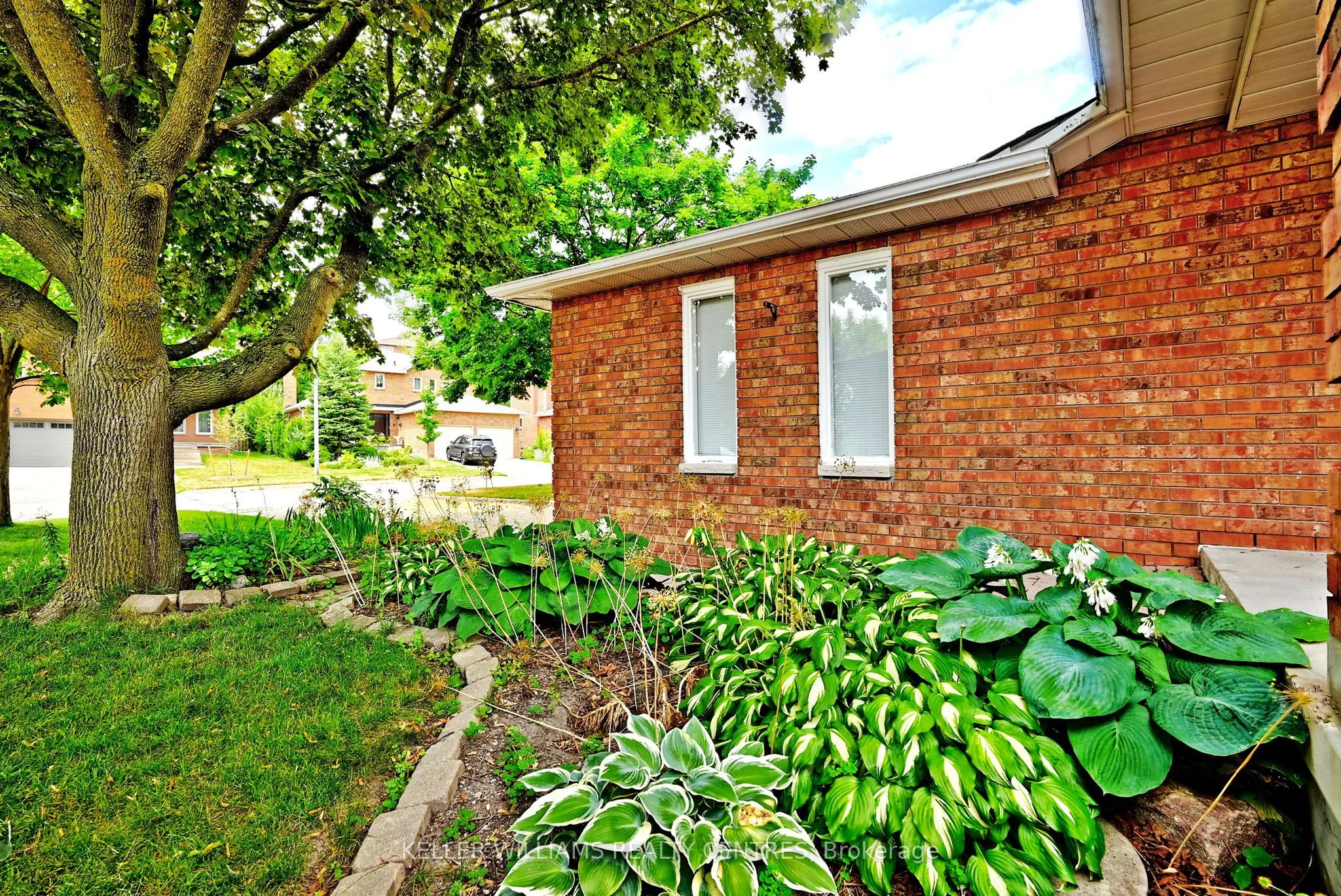 16 Lanewood Drive