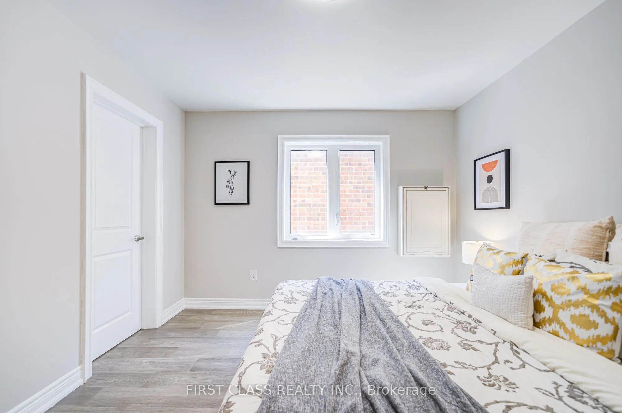 77 Diamond Jubilee Drive