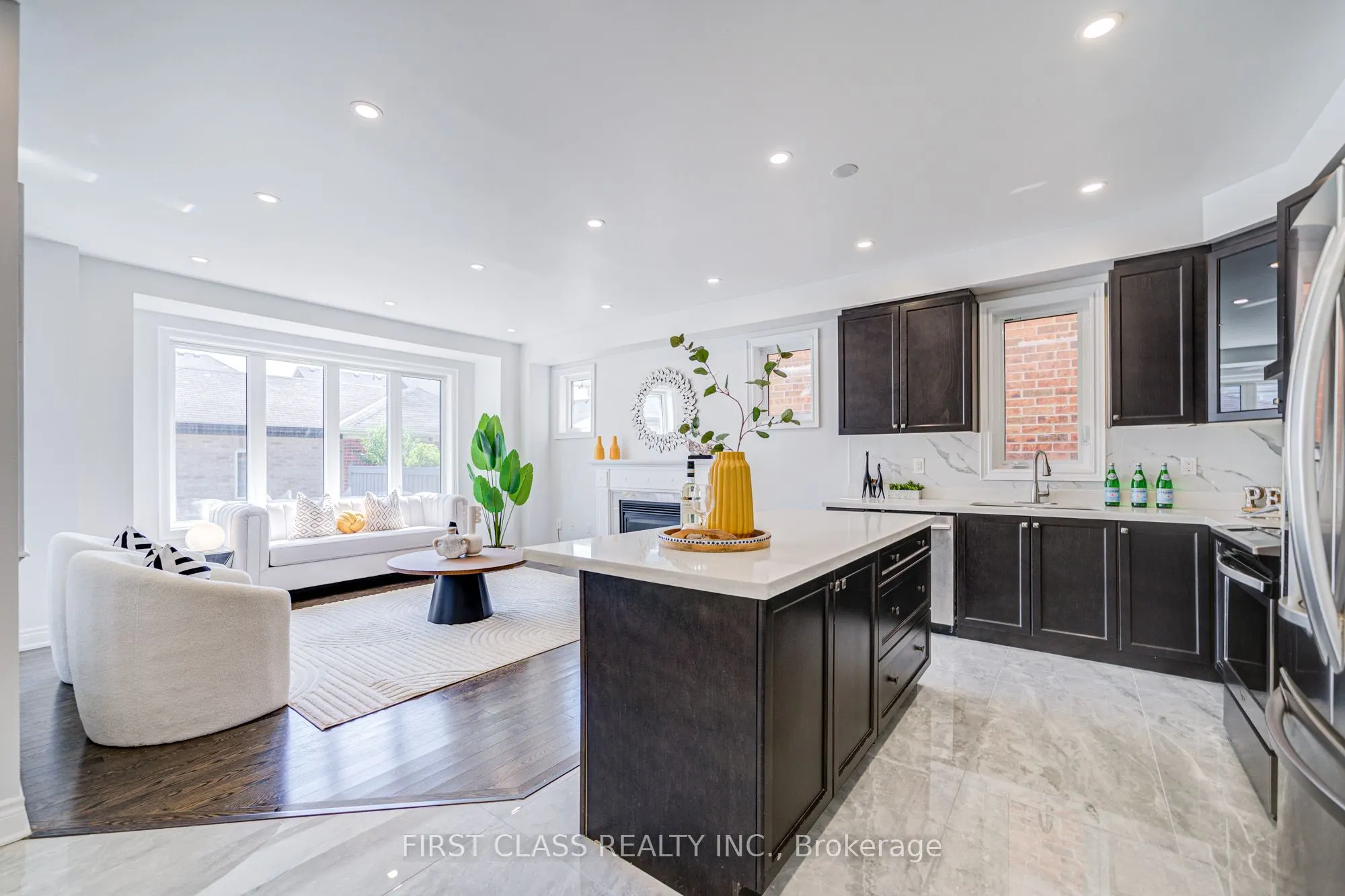 77 Diamond Jubilee Drive