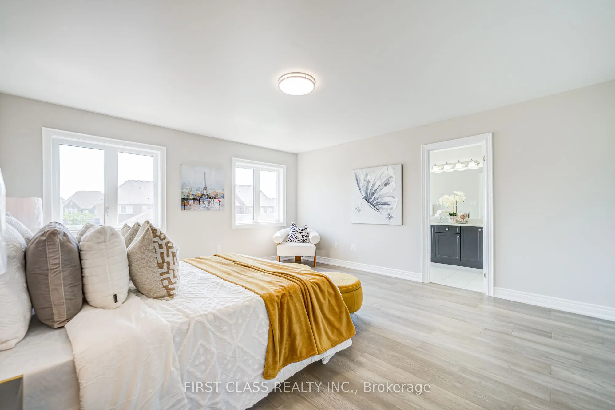 77 Diamond Jubilee Drive