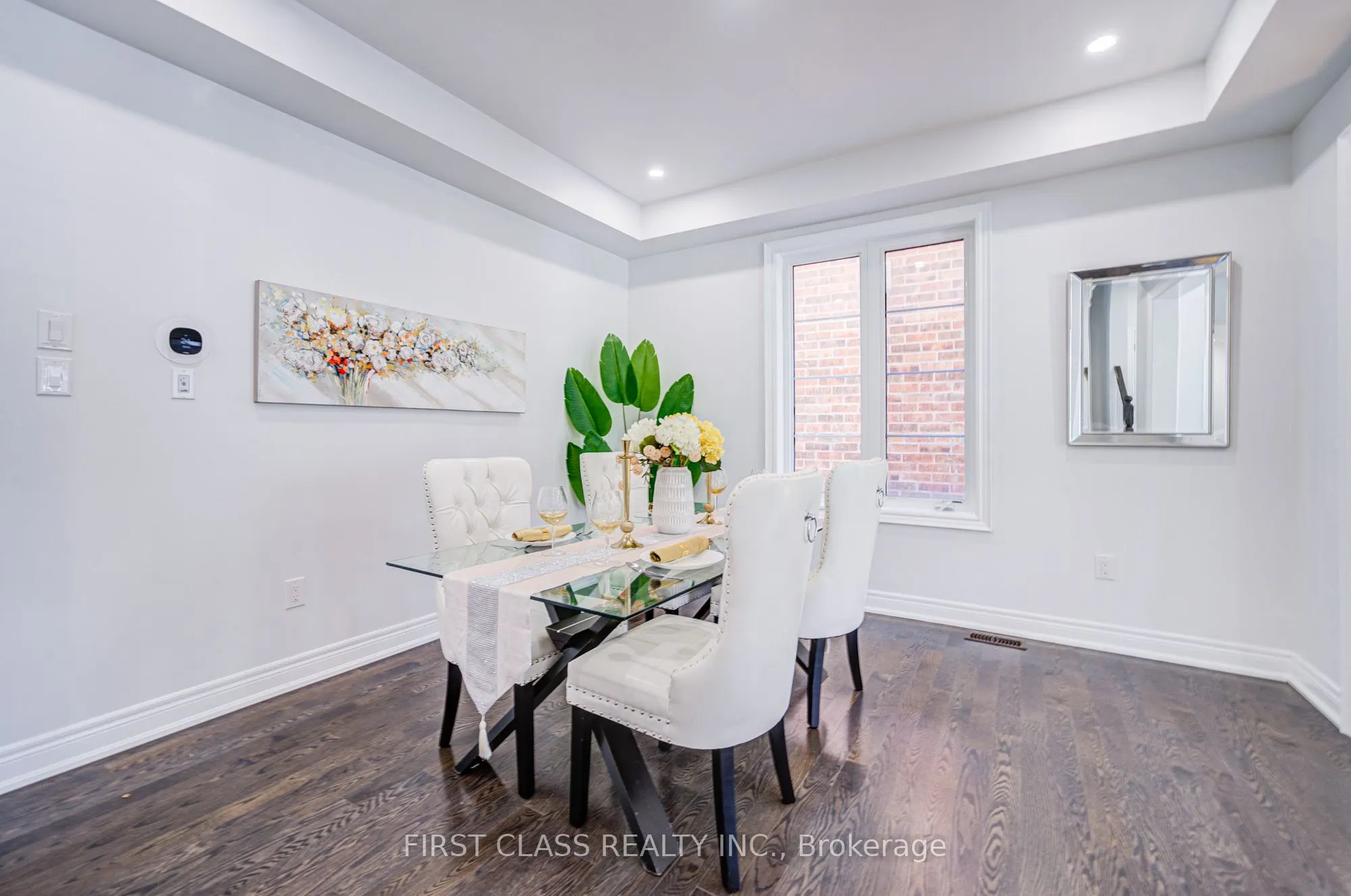 77 Diamond Jubilee Drive