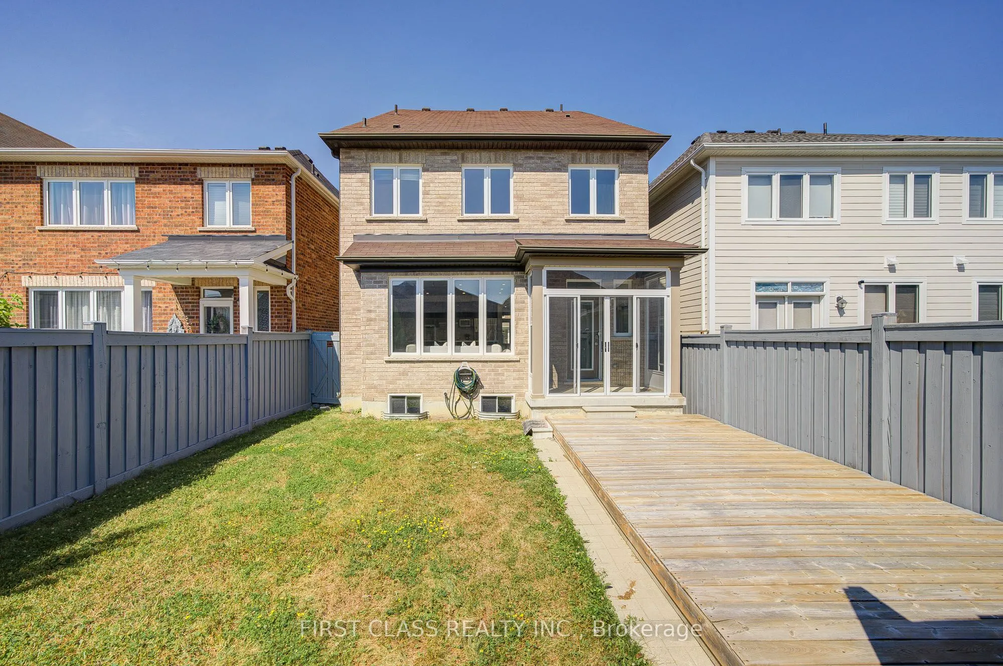 77 Diamond Jubilee Drive