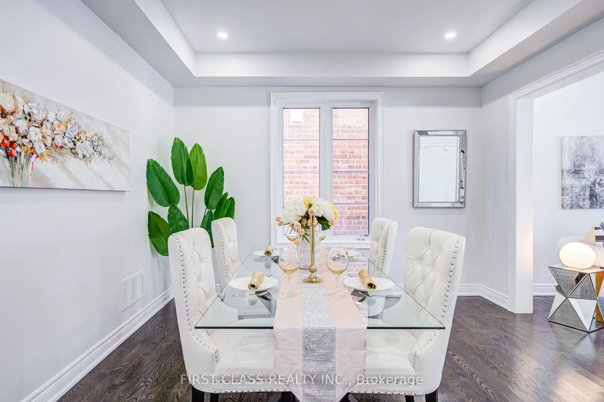 77 Diamond Jubilee Drive