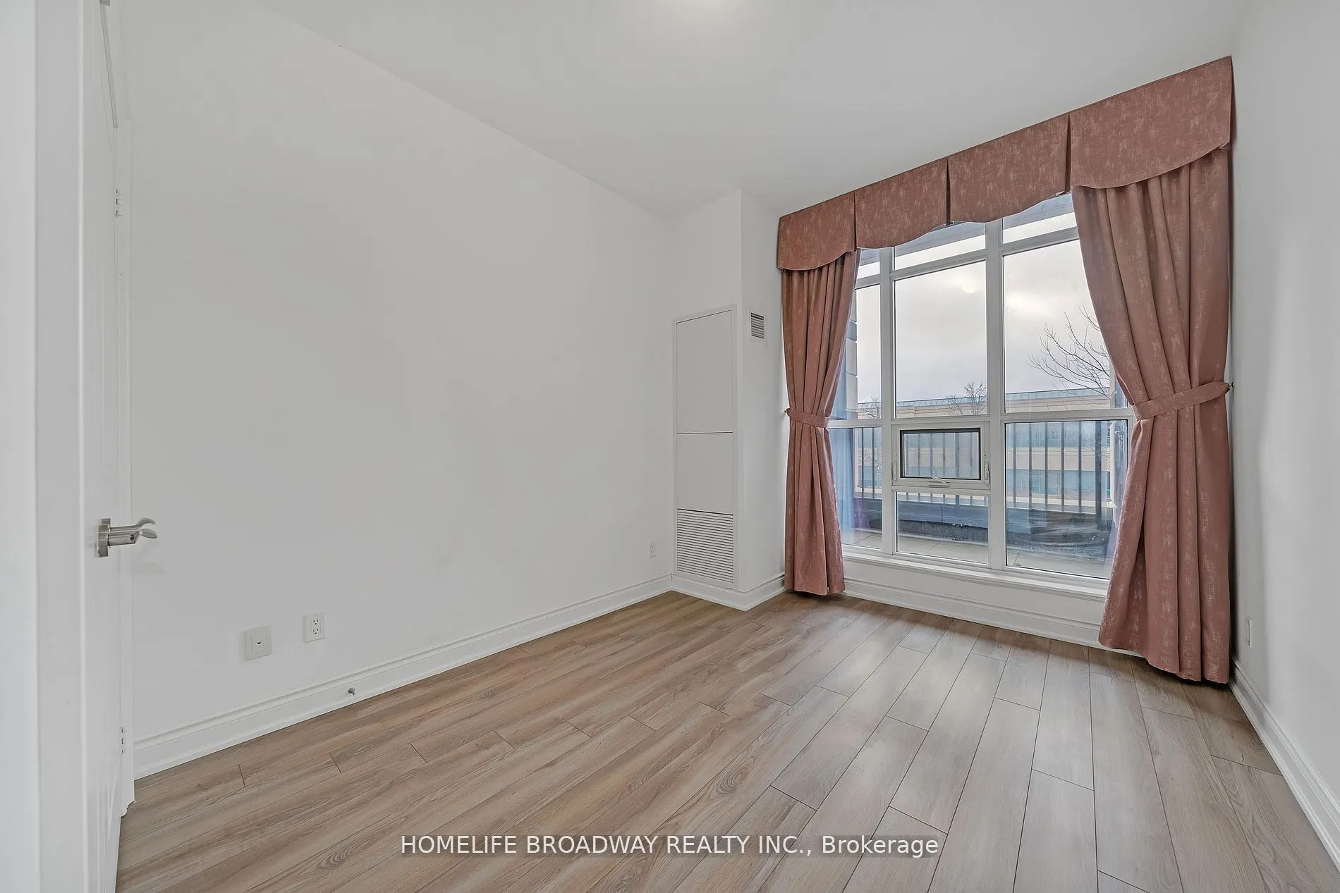 89 South Town Centre Boulevard, #103