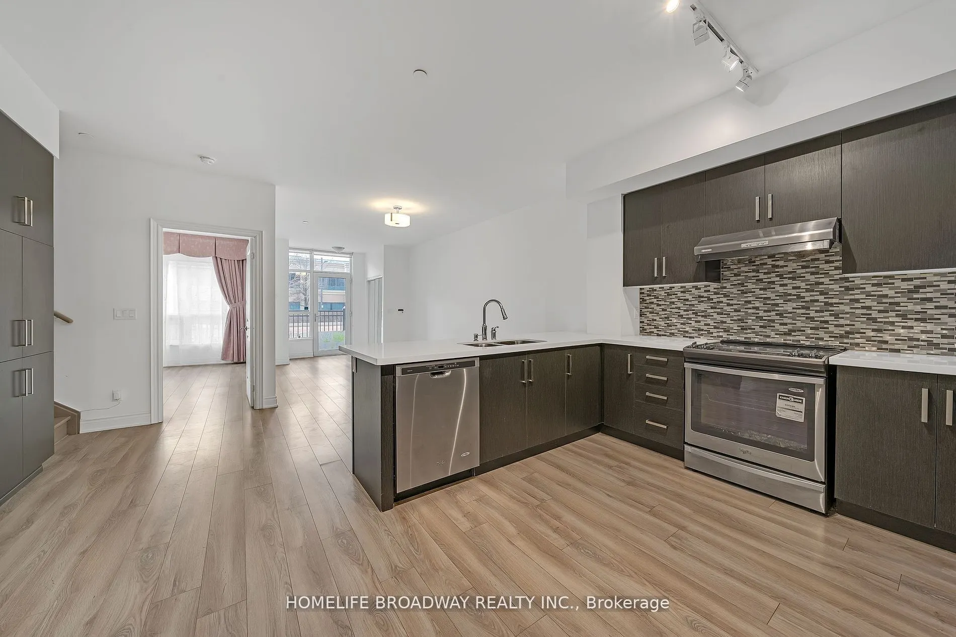 89 South Town Centre Boulevard, #103