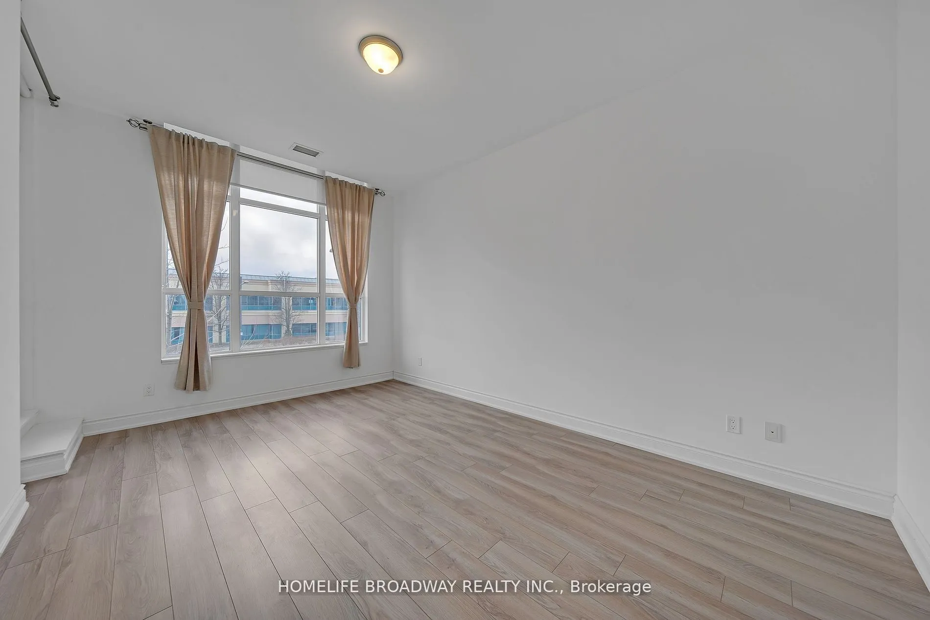 89 South Town Centre Boulevard, #103