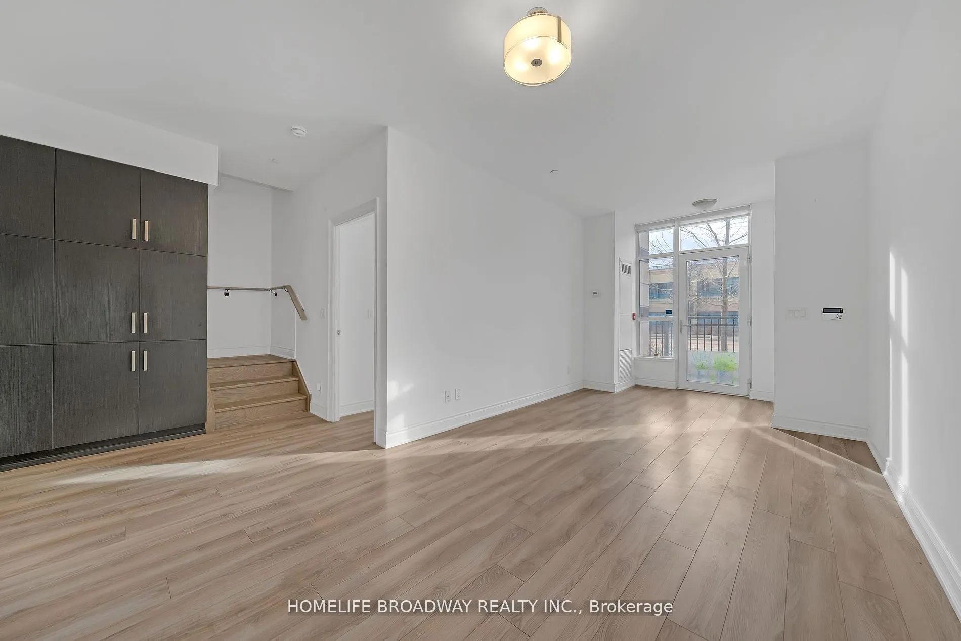 89 South Town Centre Boulevard, #103
