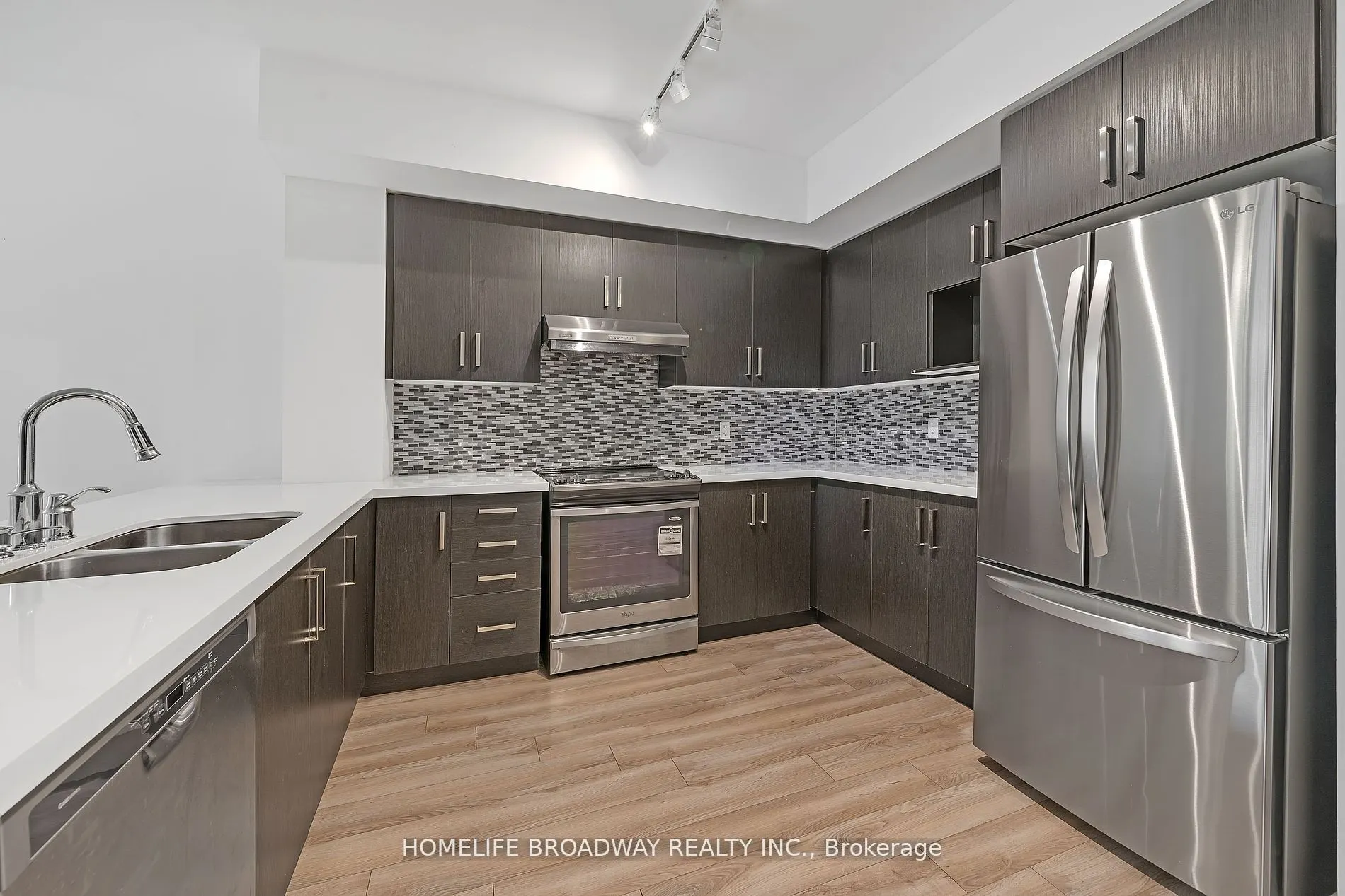 89 South Town Centre Boulevard, #103