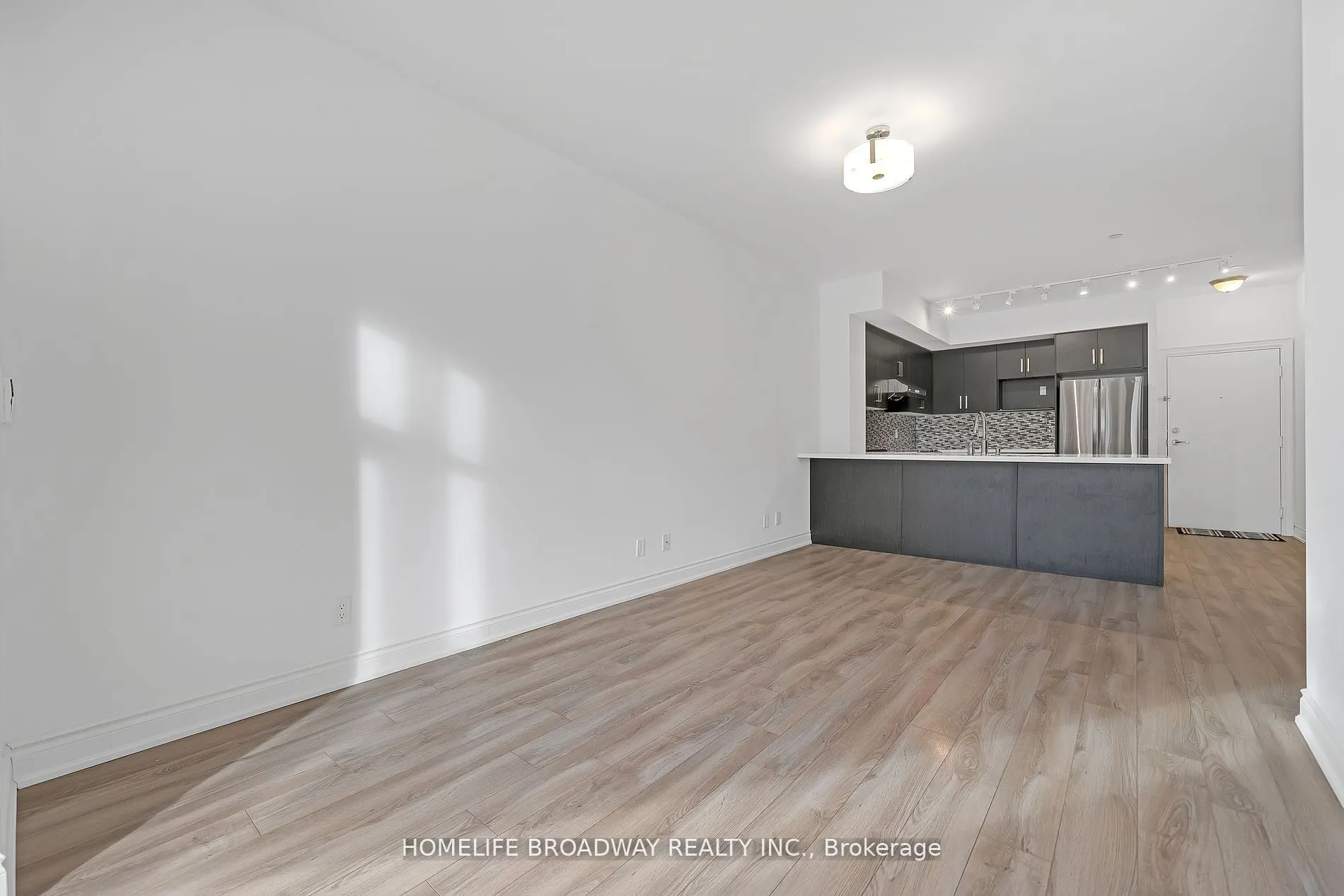 89 South Town Centre Boulevard, #103