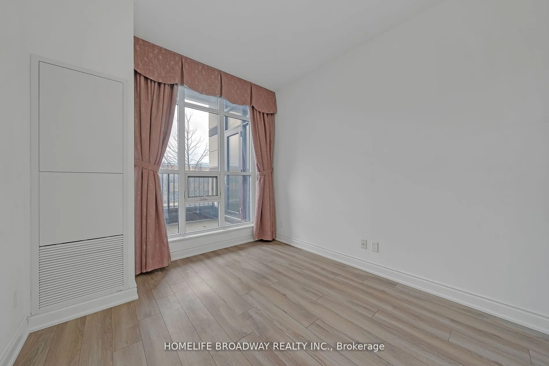 89 South Town Centre Boulevard, #103