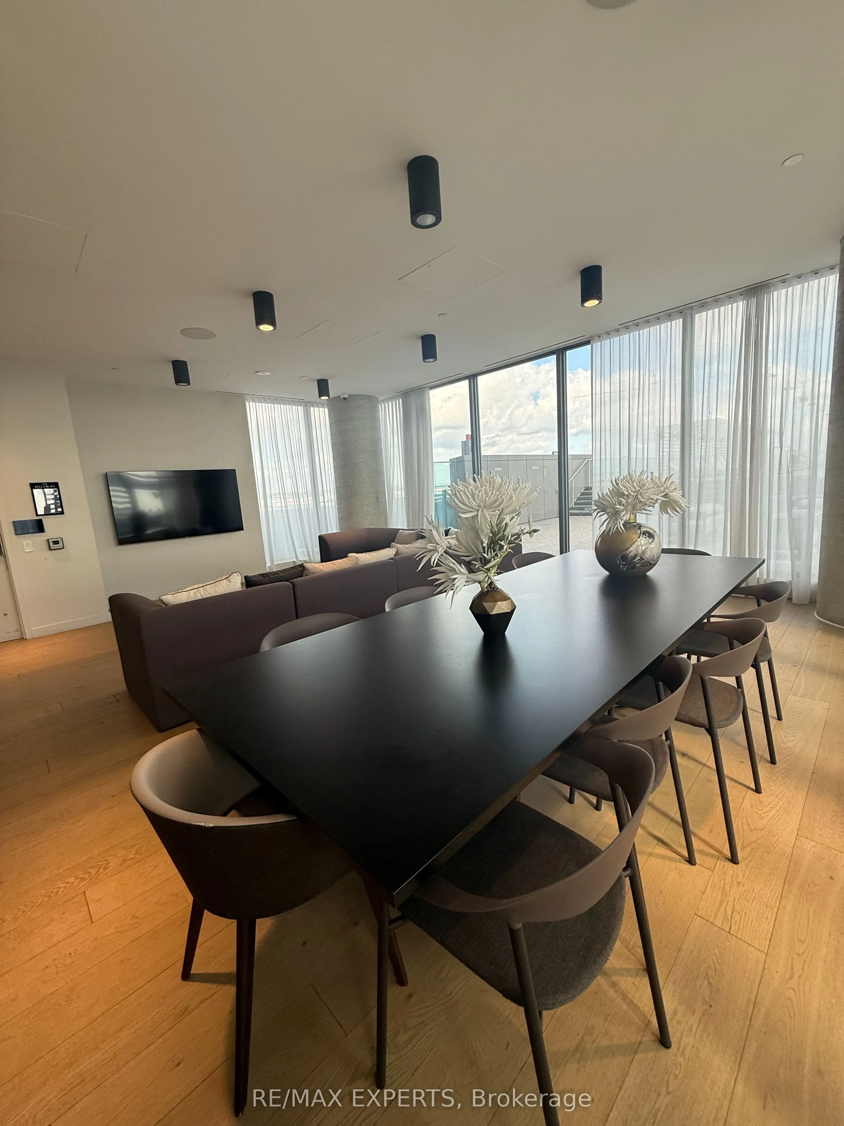 7890 Jane Street, #808