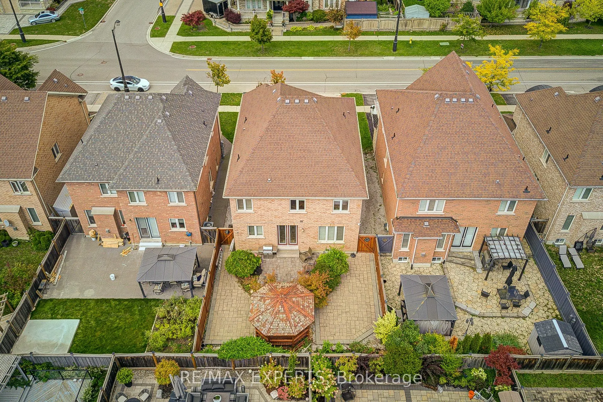 277 Chatfield Drive S