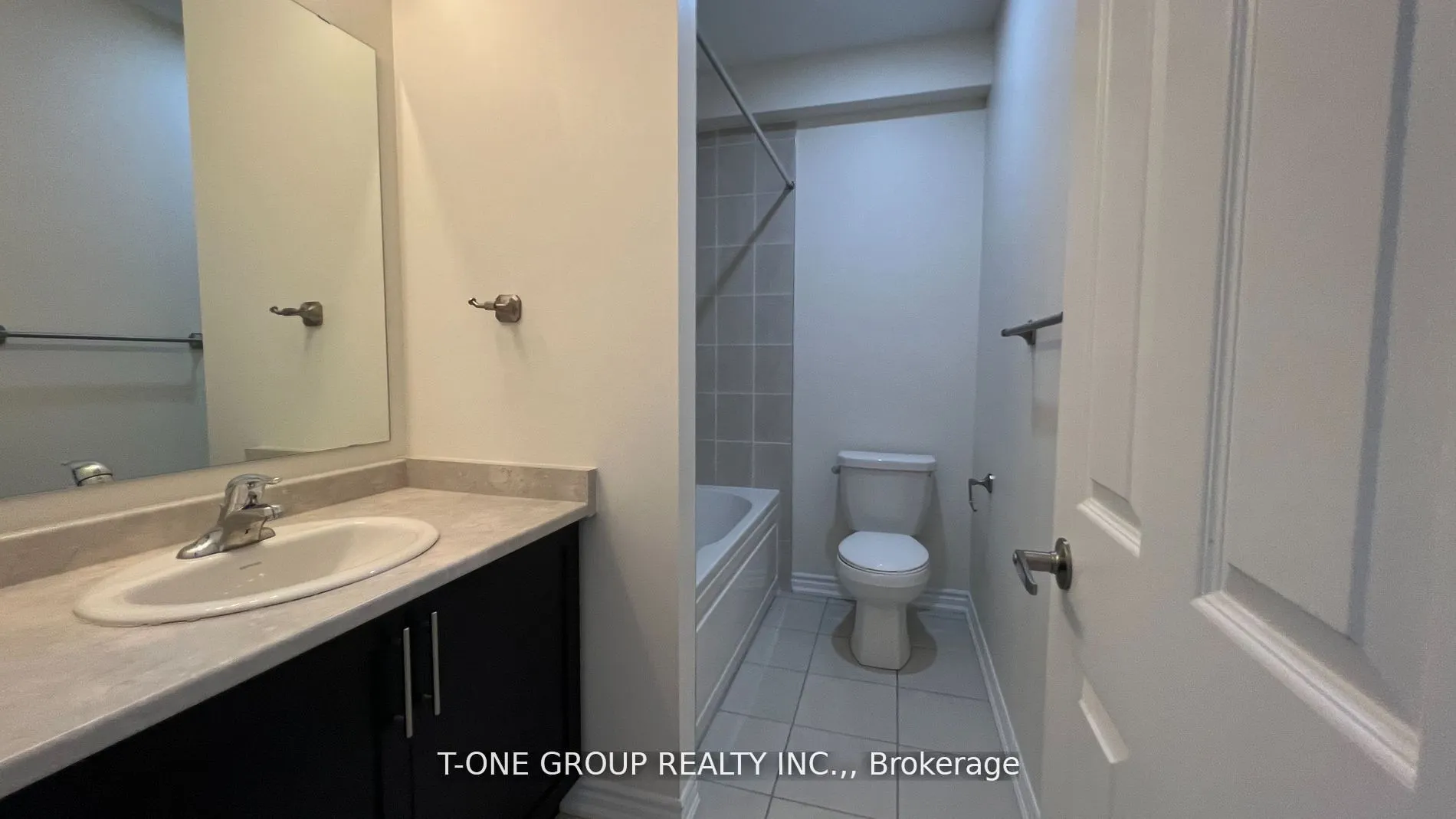 82 Madoc Place, #BSMT