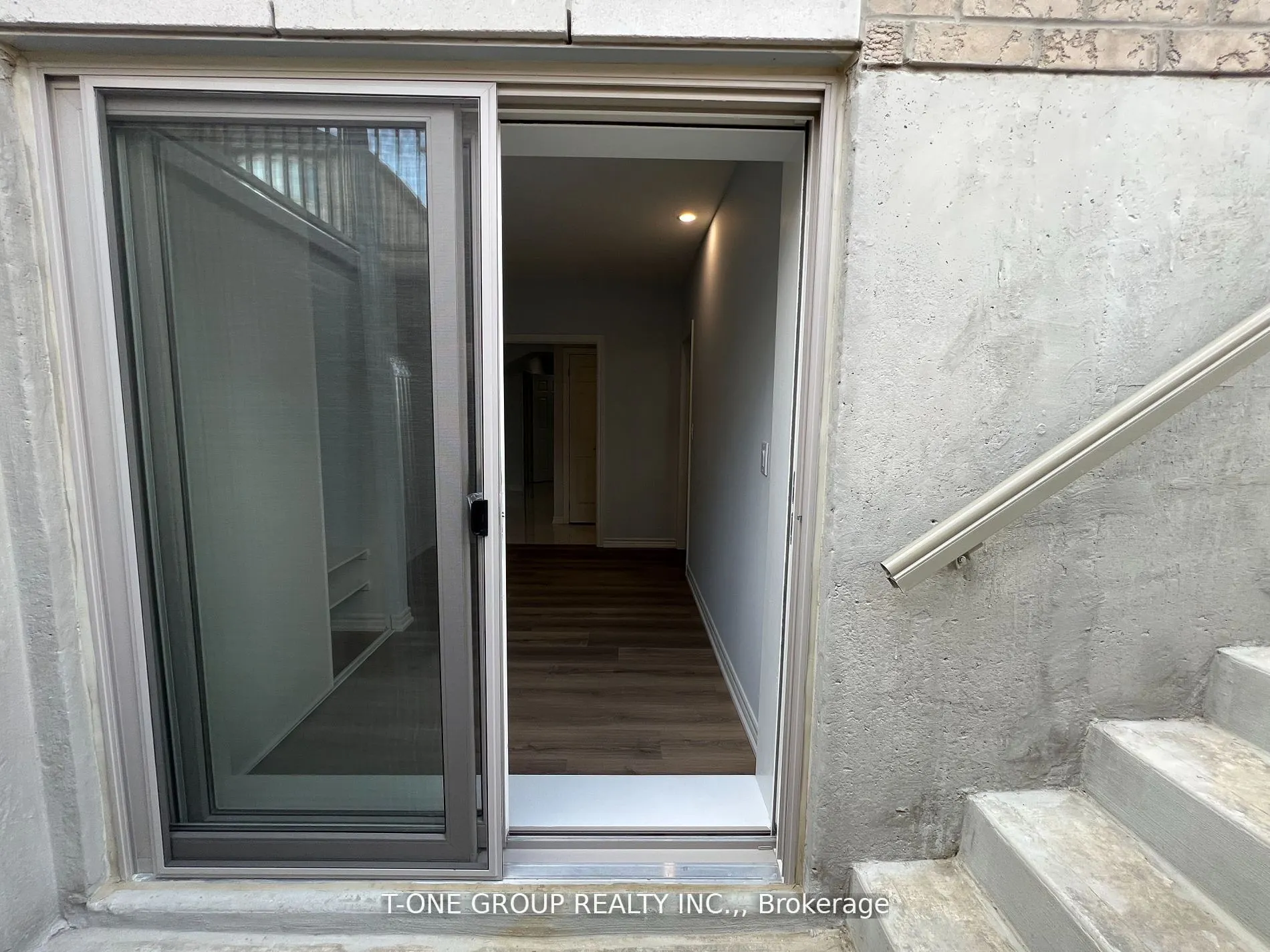 82 Madoc Place, #BSMT