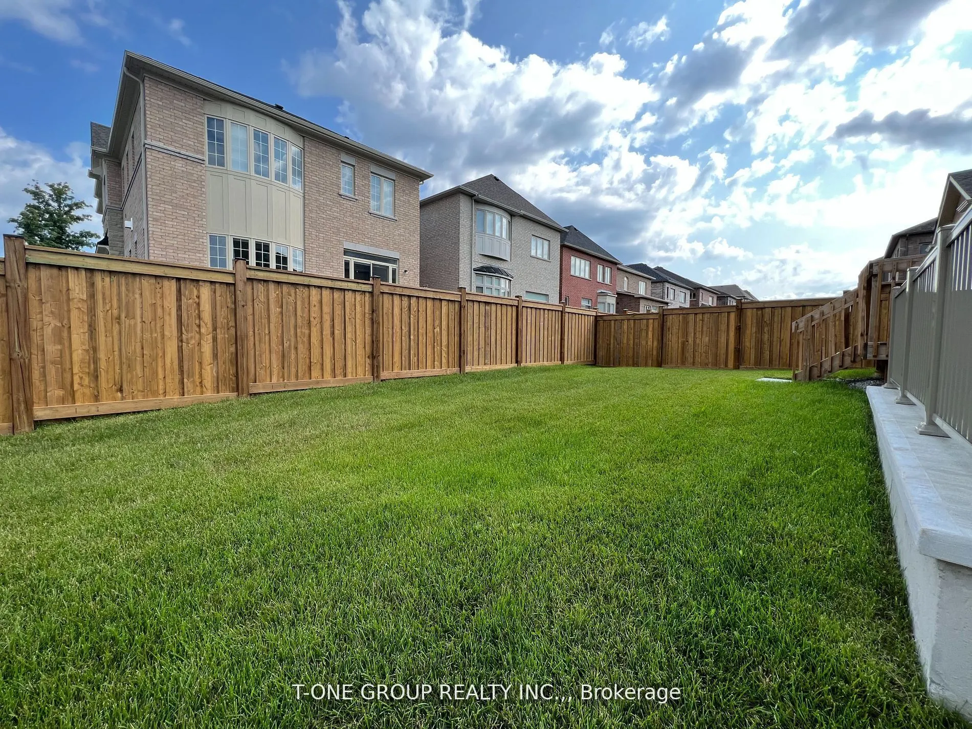 82 Madoc Place, #BSMT