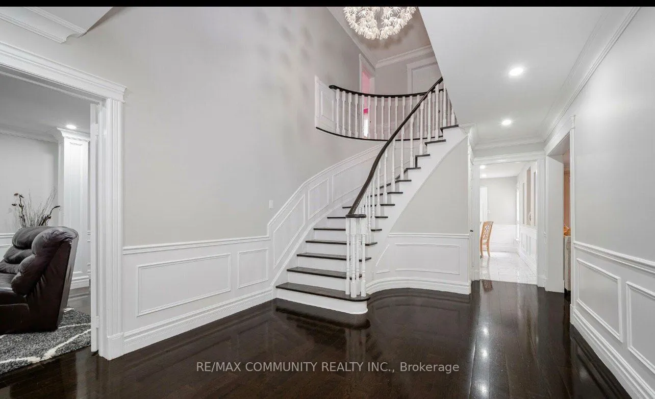 96 Zinnia Place