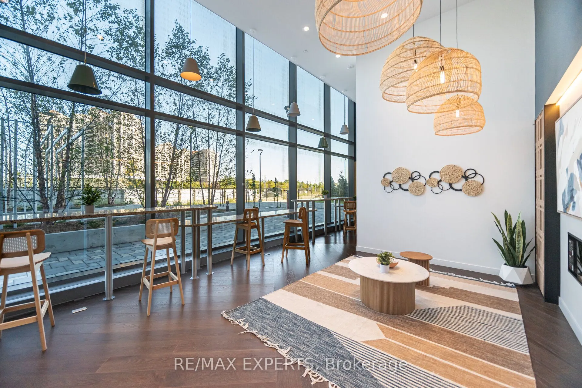 498 Caldari Road, #1824