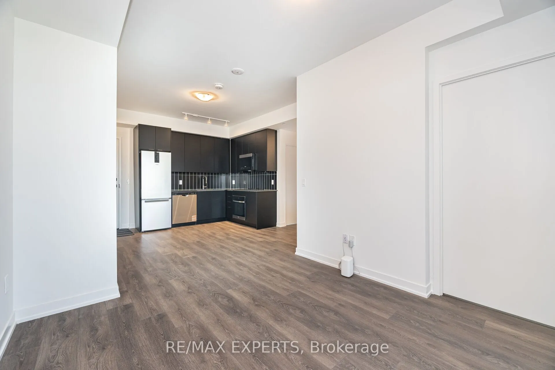 498 Caldari Road, #1824