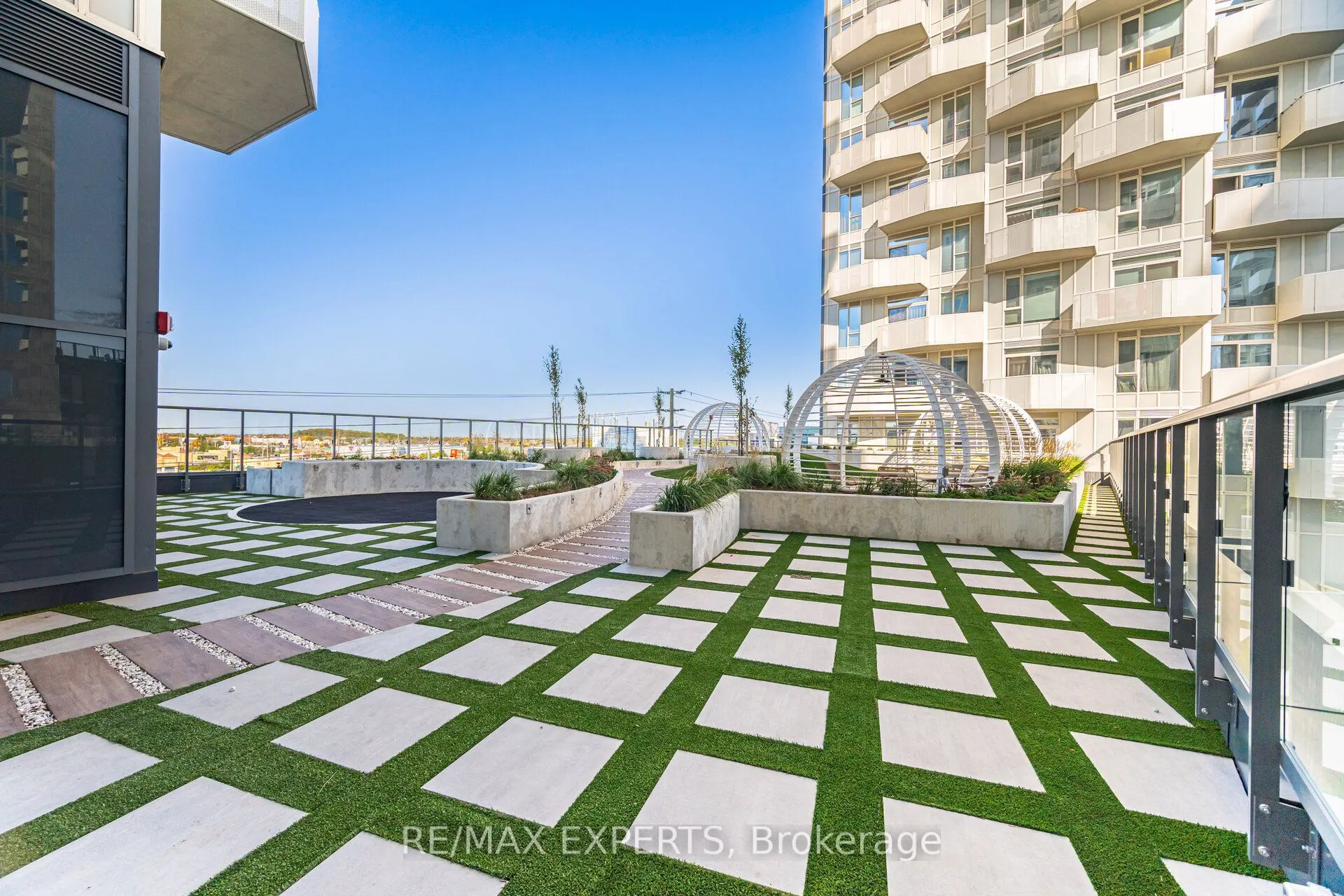 498 Caldari Road, #1824