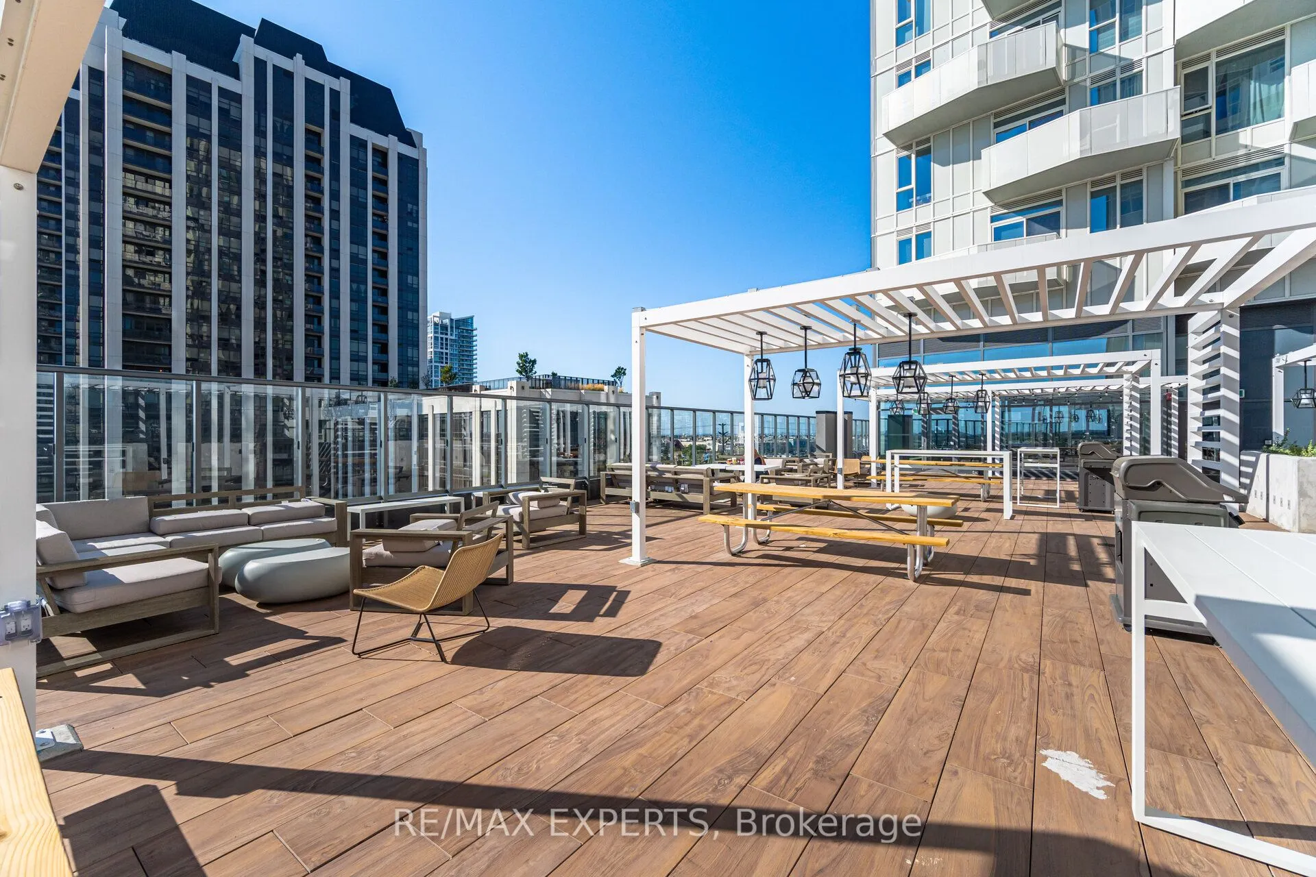 498 Caldari Road, #1824
