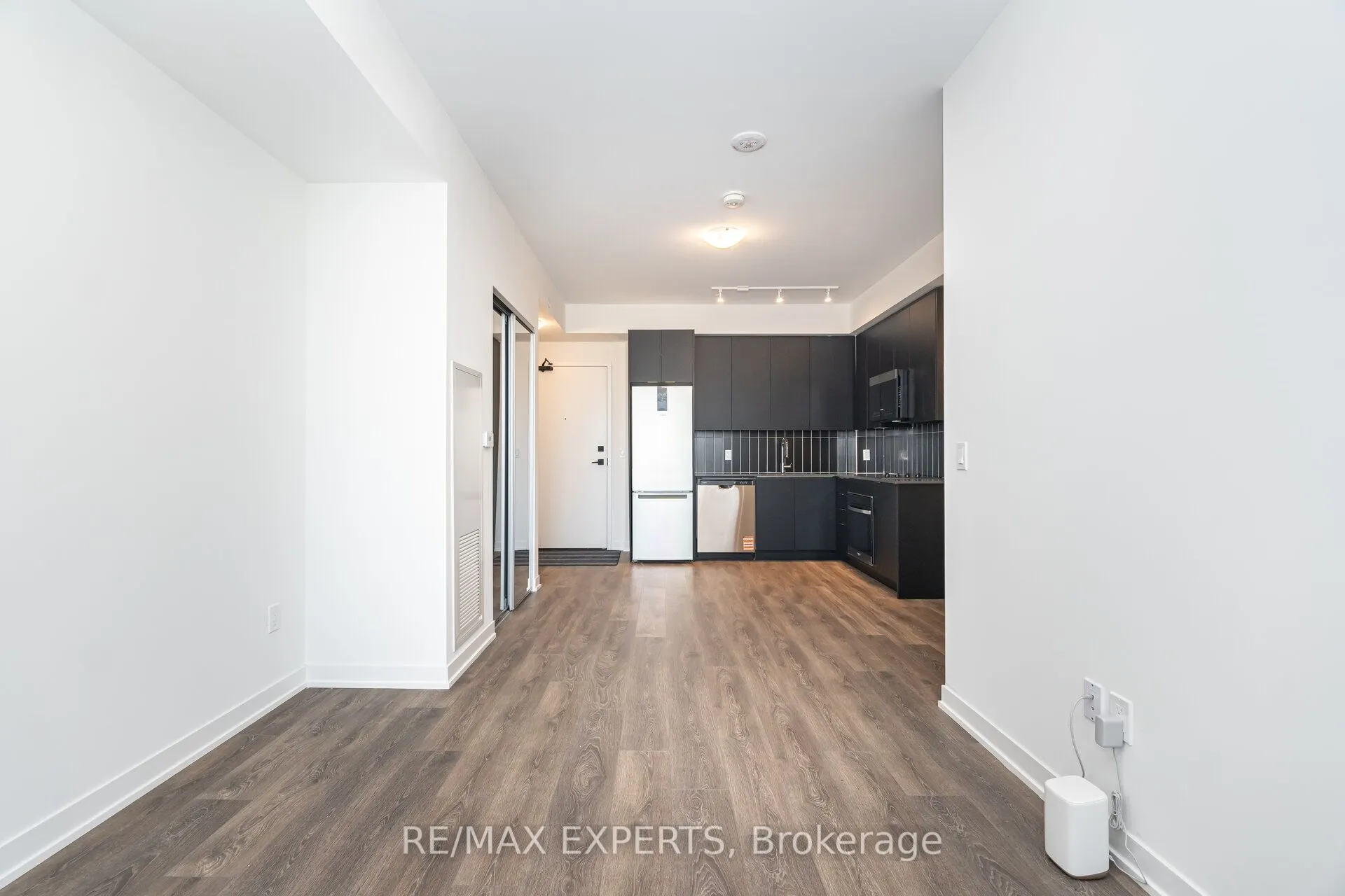 498 Caldari Road, #1824