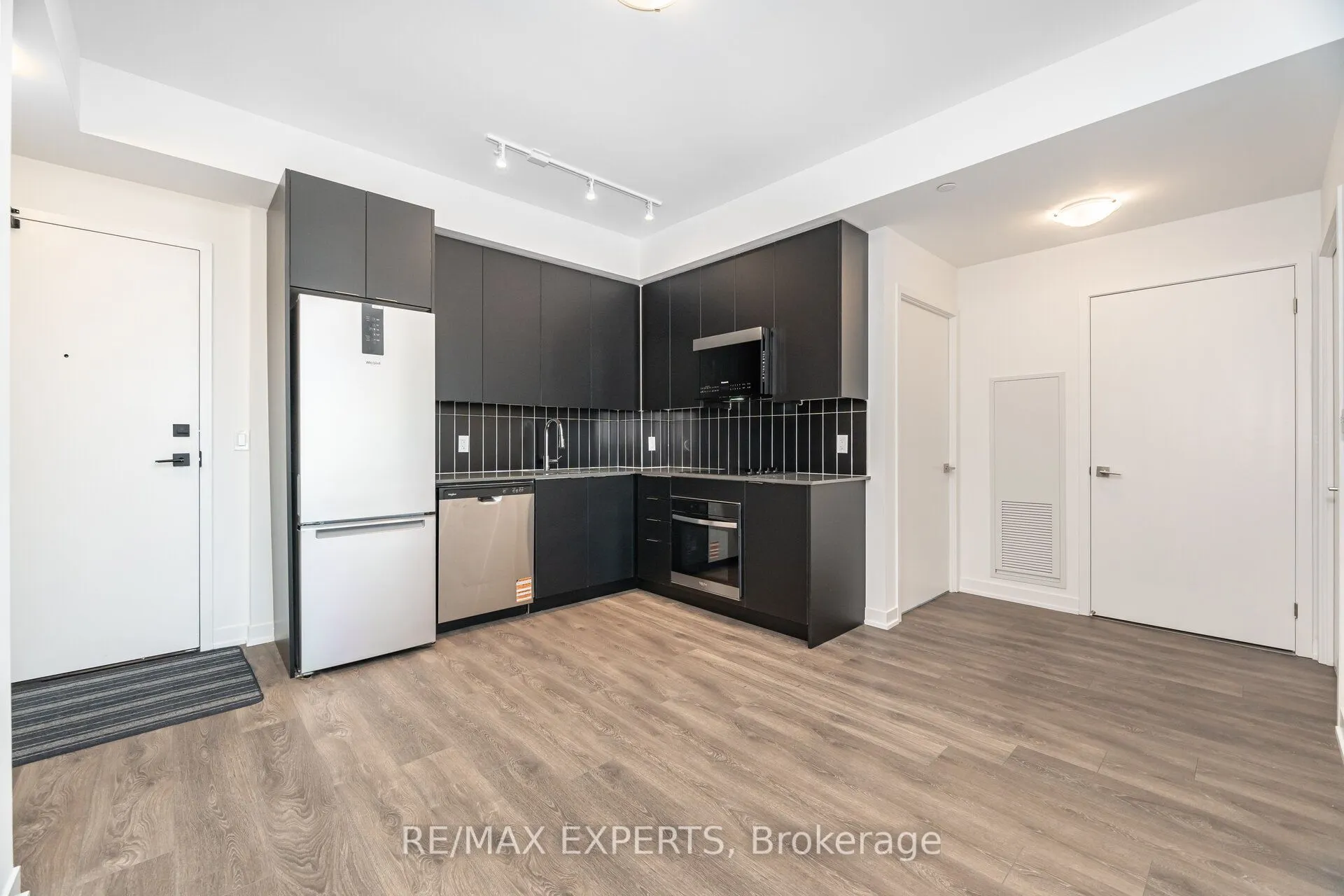498 Caldari Road, #1824