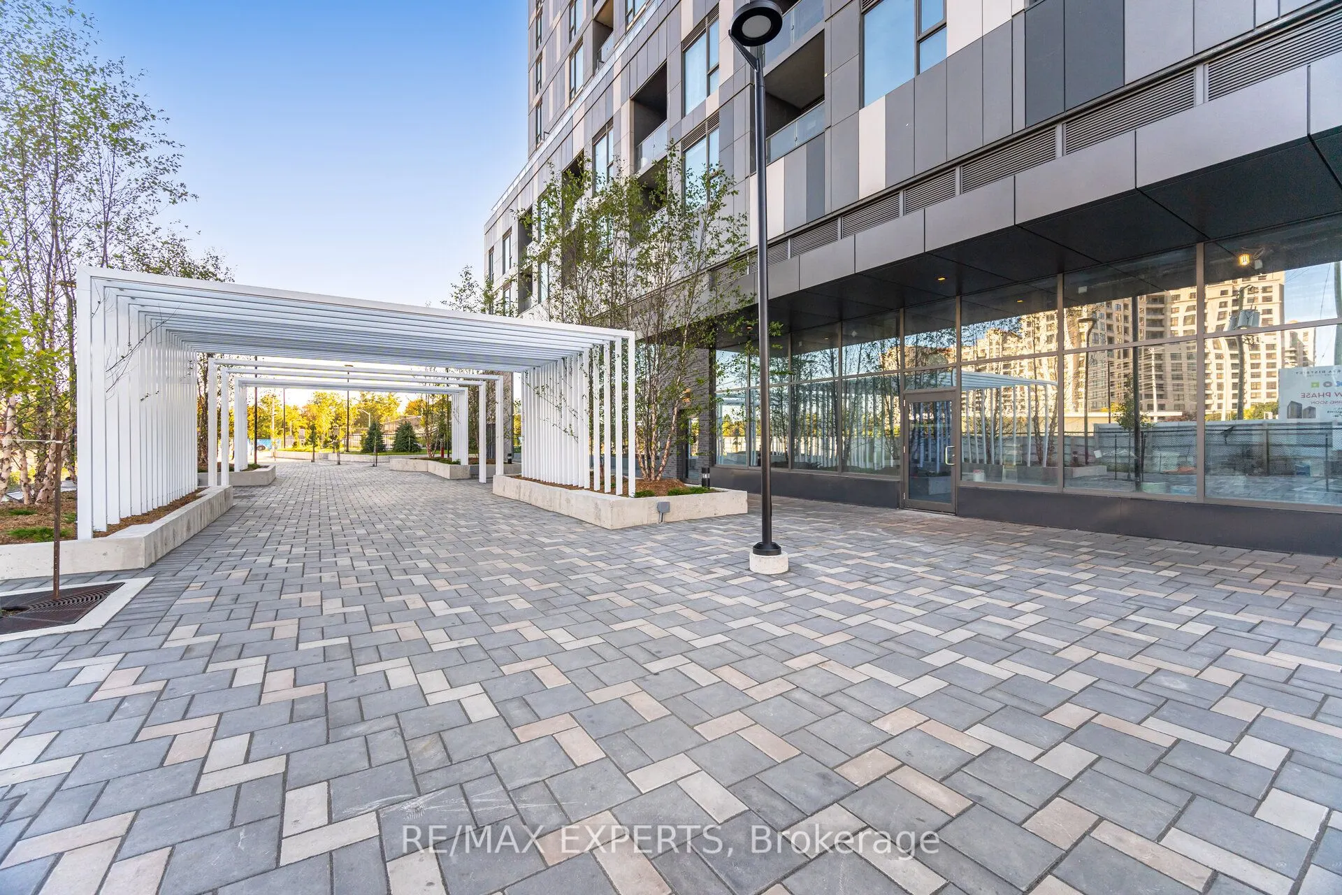 498 Caldari Road, #1824