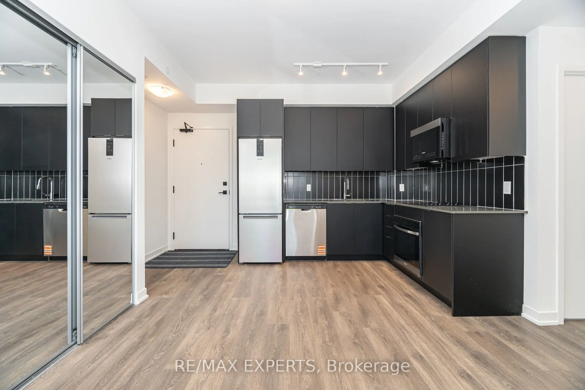 498 Caldari Road, #1824