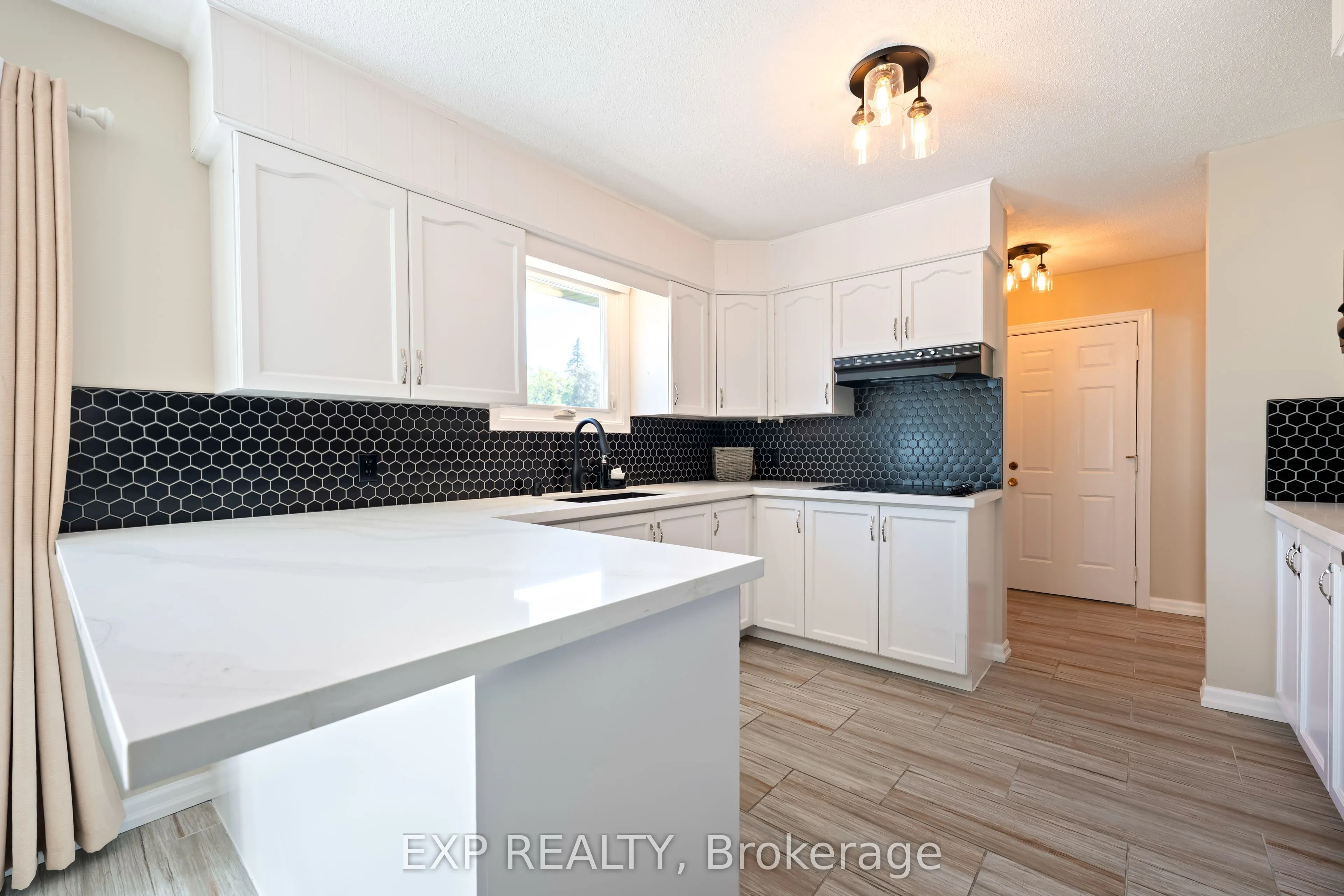 258 Nelson Crescent