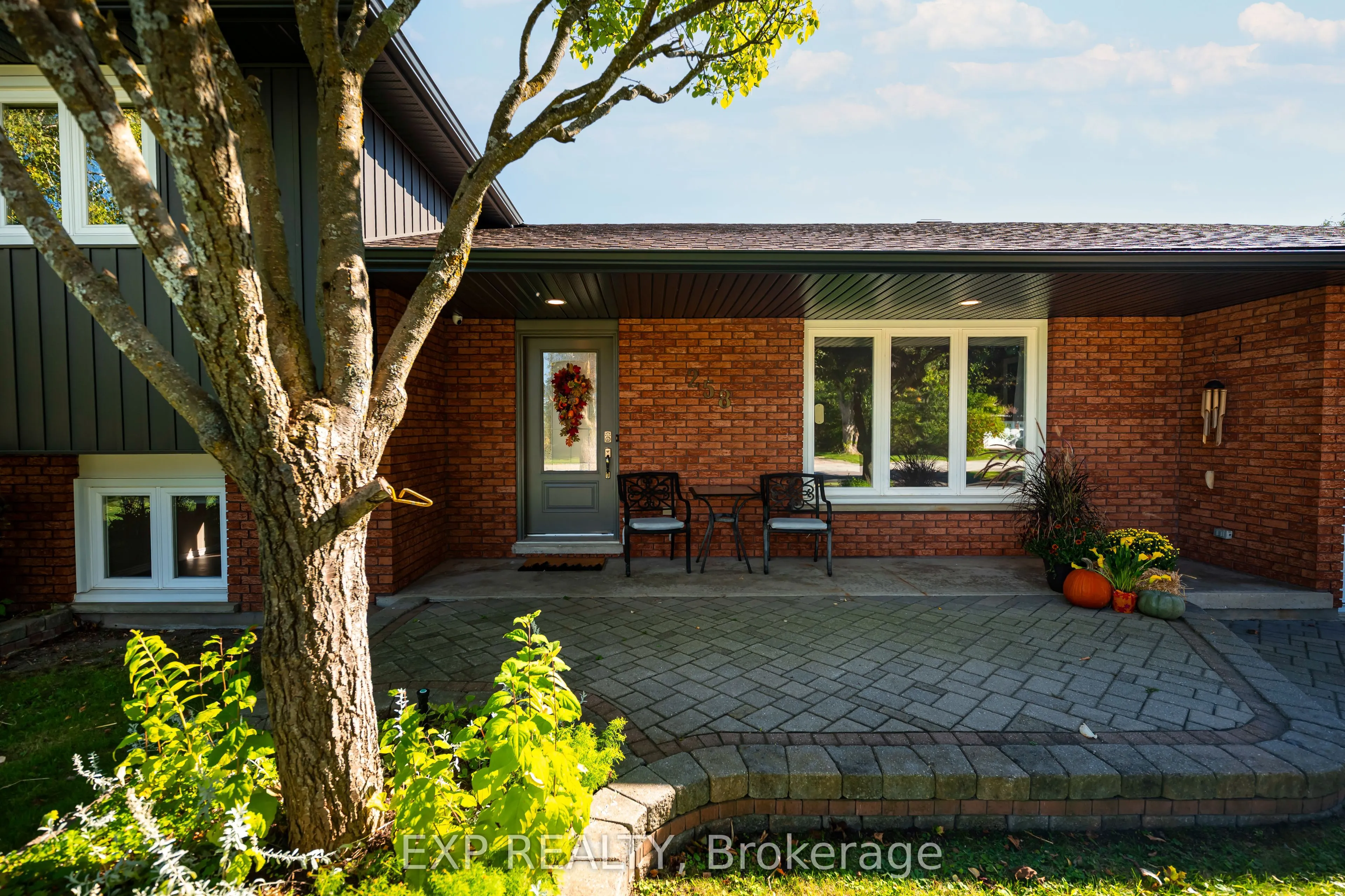258 Nelson Crescent